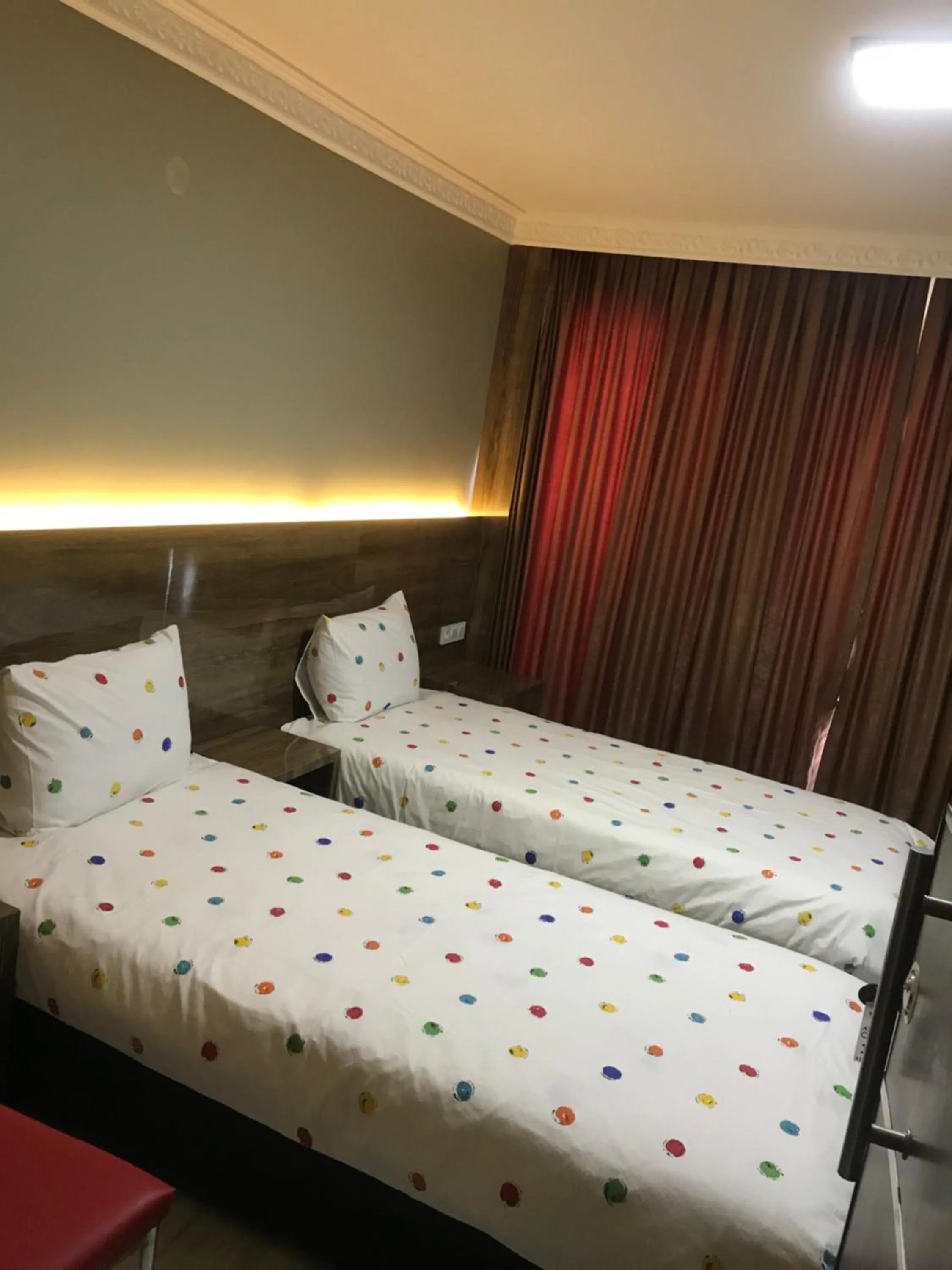 Bed in ANKARA ATLANTİK OTEL