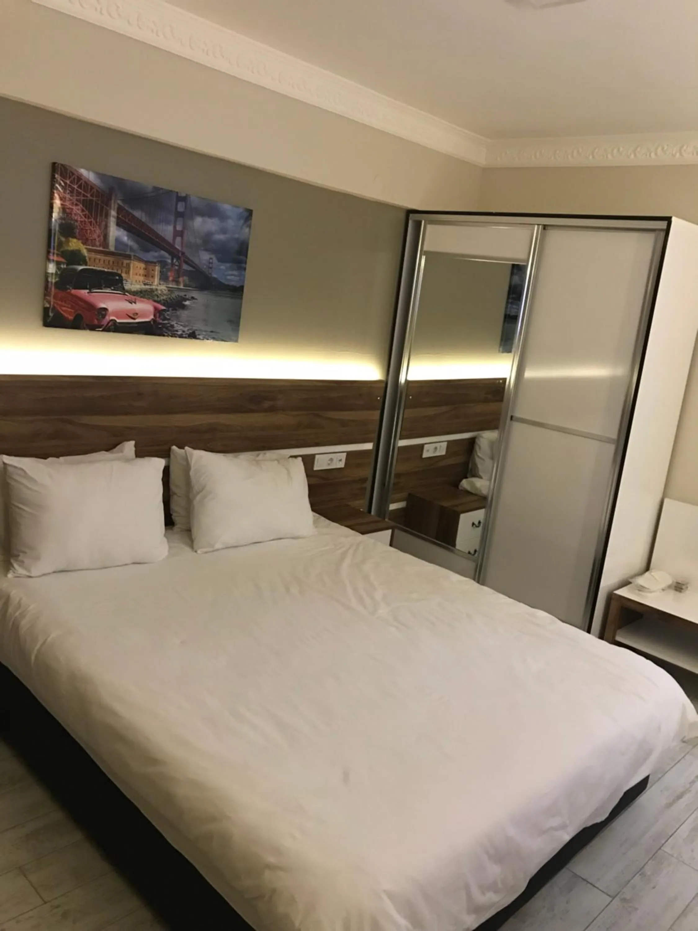Bed in ANKARA ATLANTİK OTEL