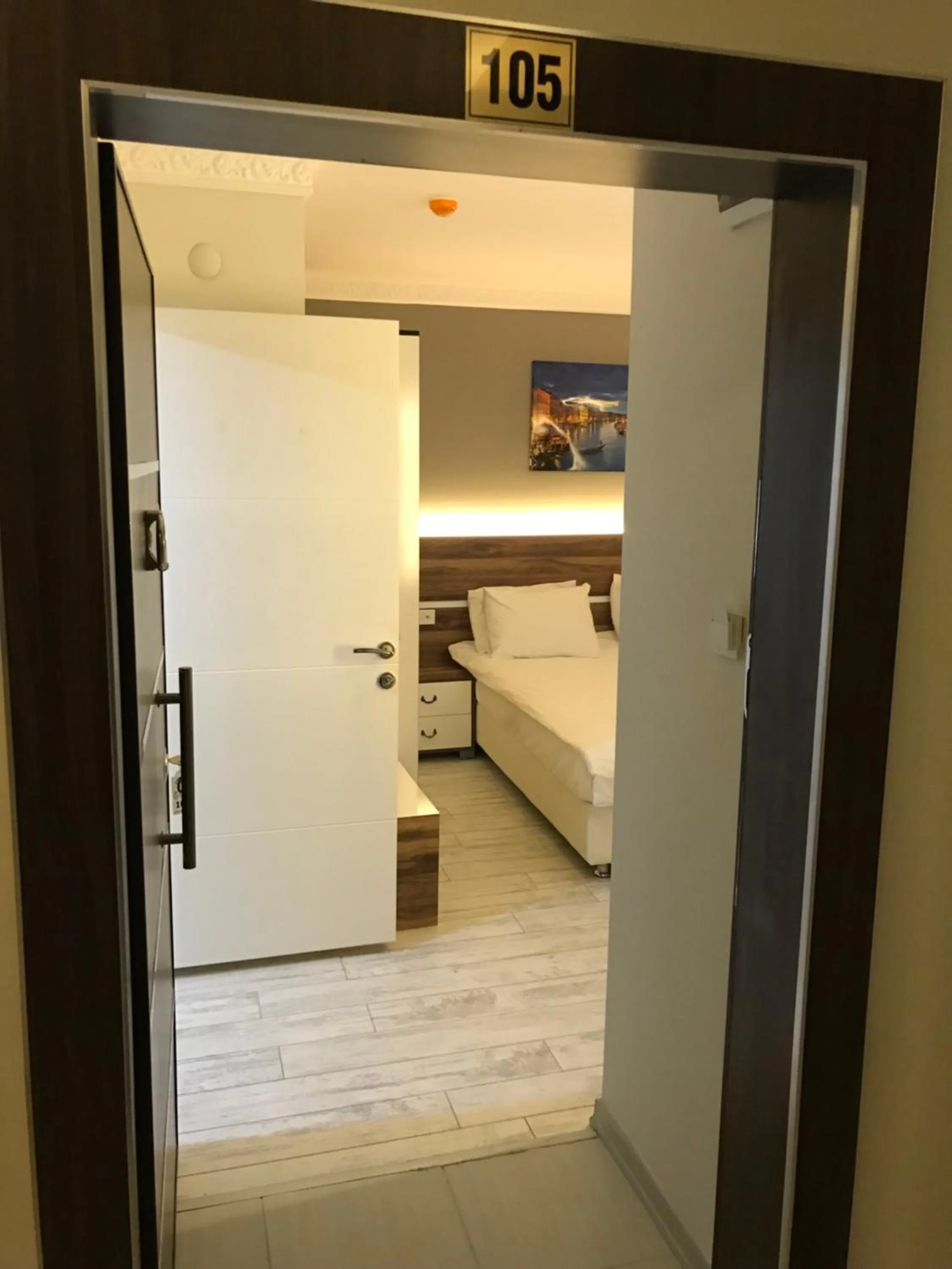 Bed in ANKARA ATLANTİK OTEL