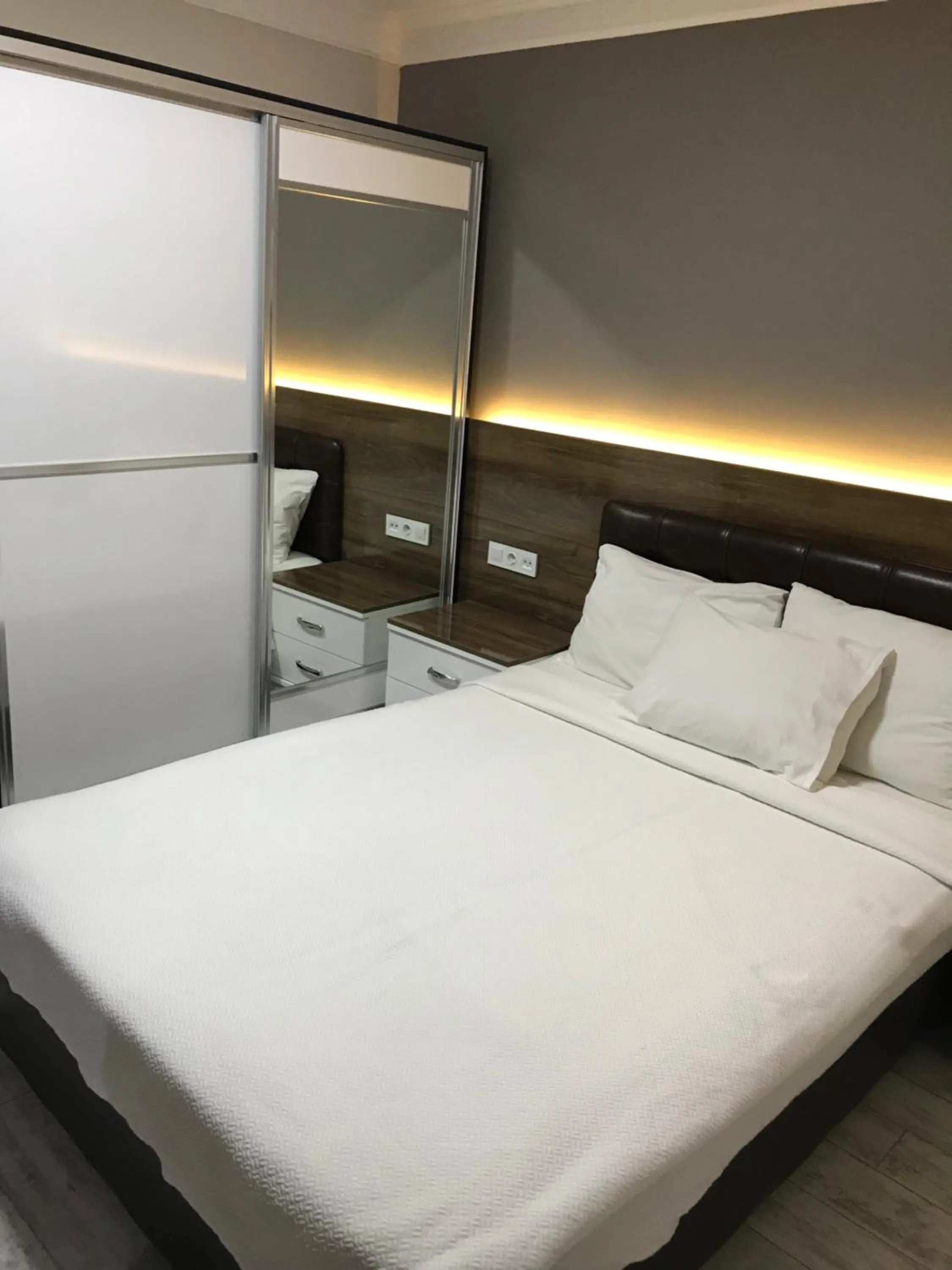 Bed in ANKARA ATLANTİK OTEL