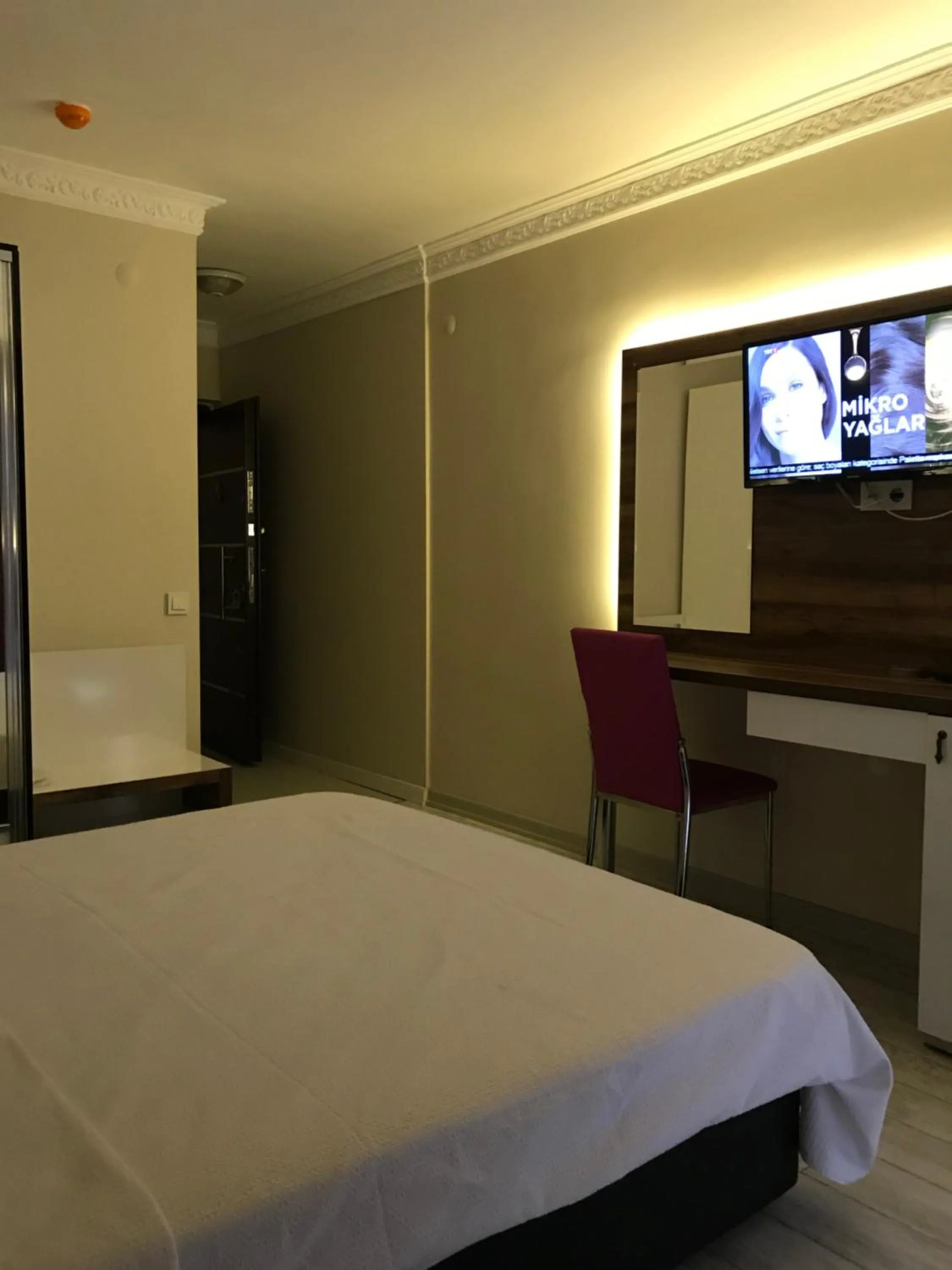 Bed in ANKARA ATLANTİK OTEL