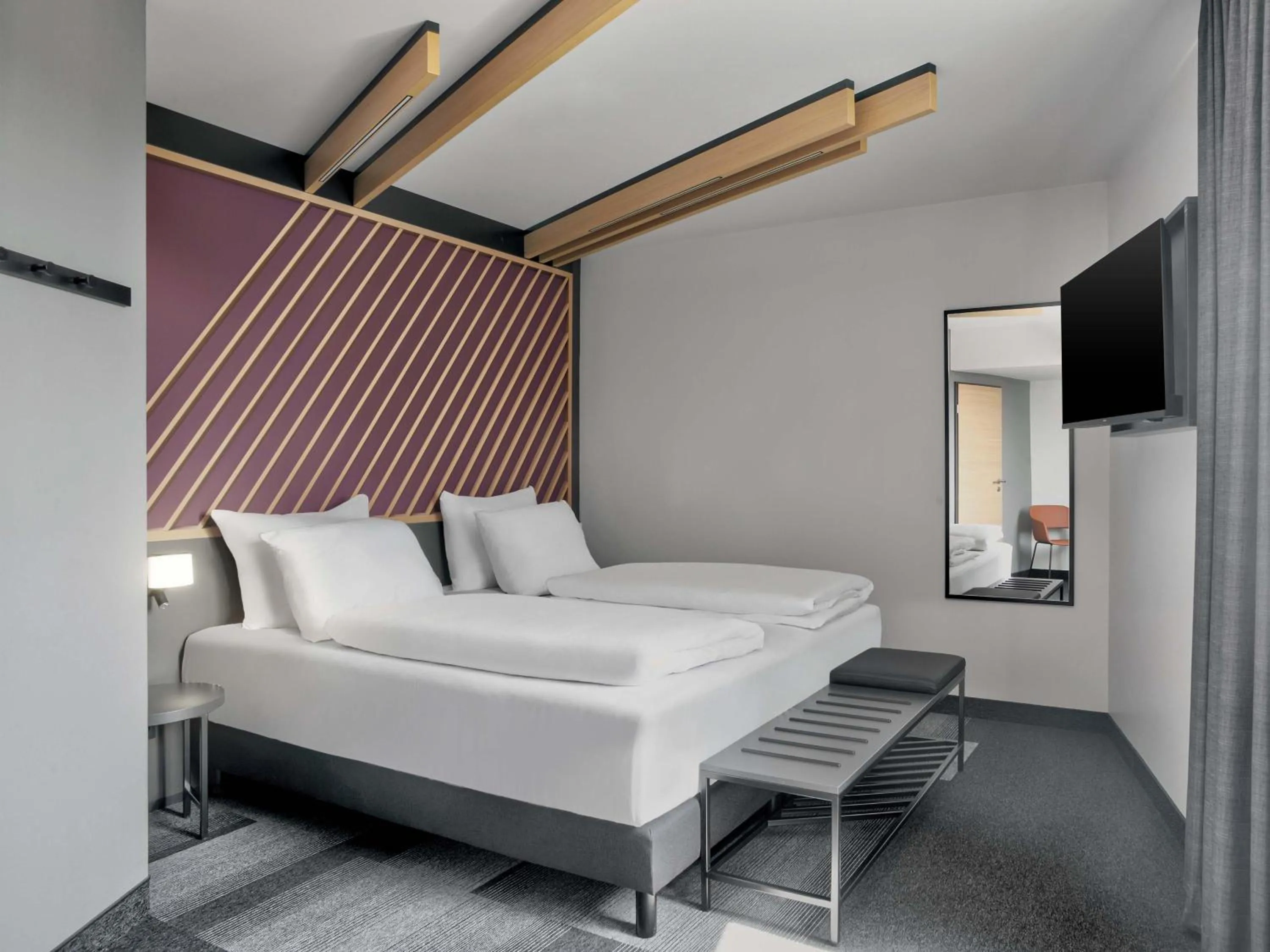 Photo of the whole room, Bed in B&B HOTEL Bielefeld-City