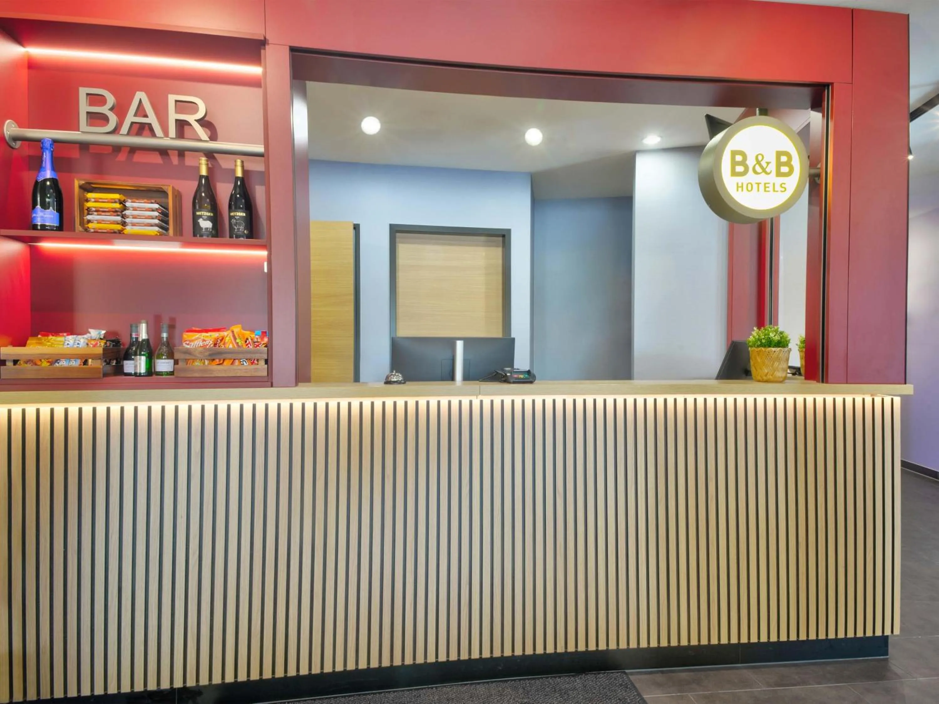 Lobby or reception in B&B HOTEL Bielefeld-City