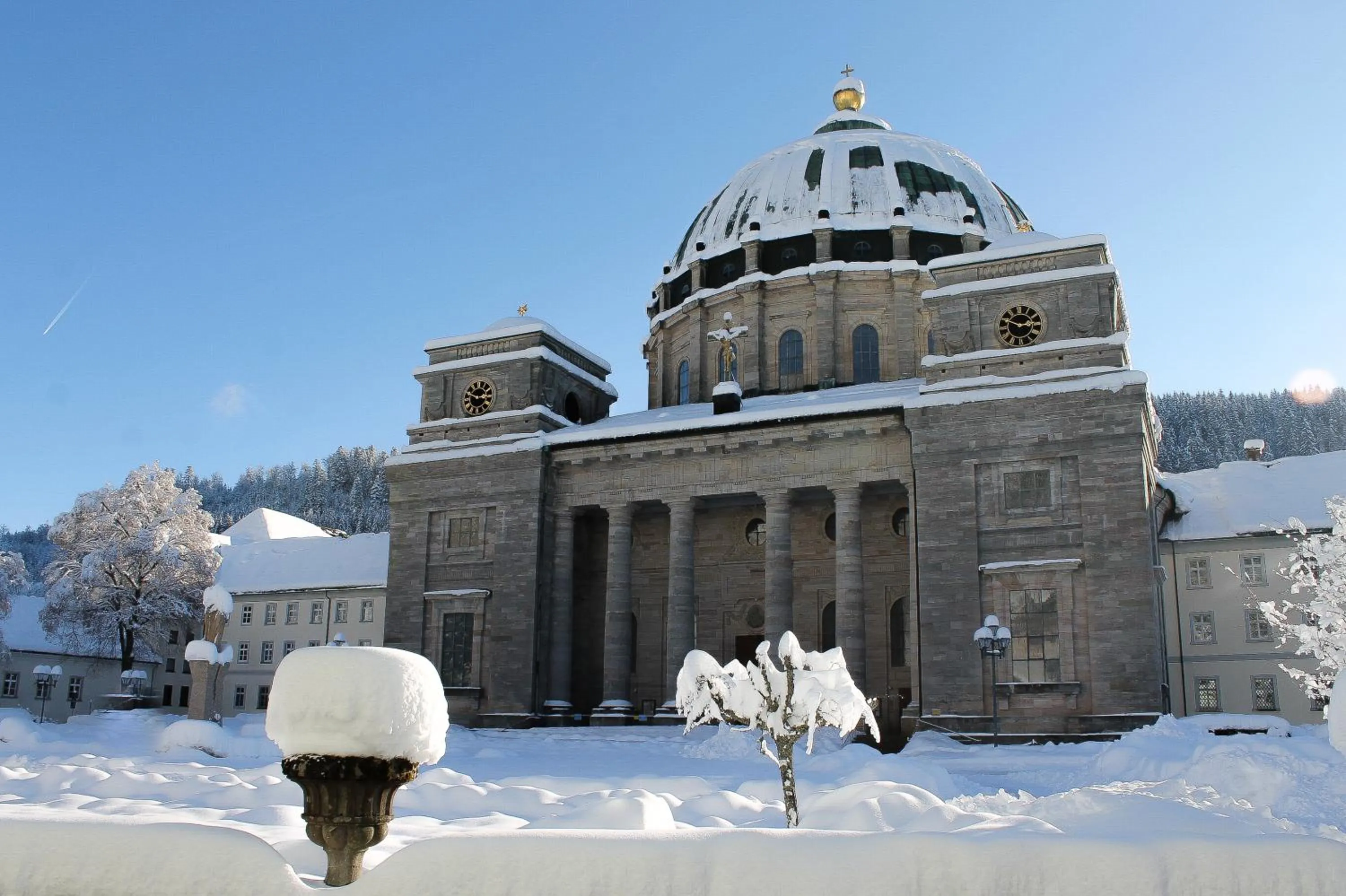 Landmark view in Dom-Hotel