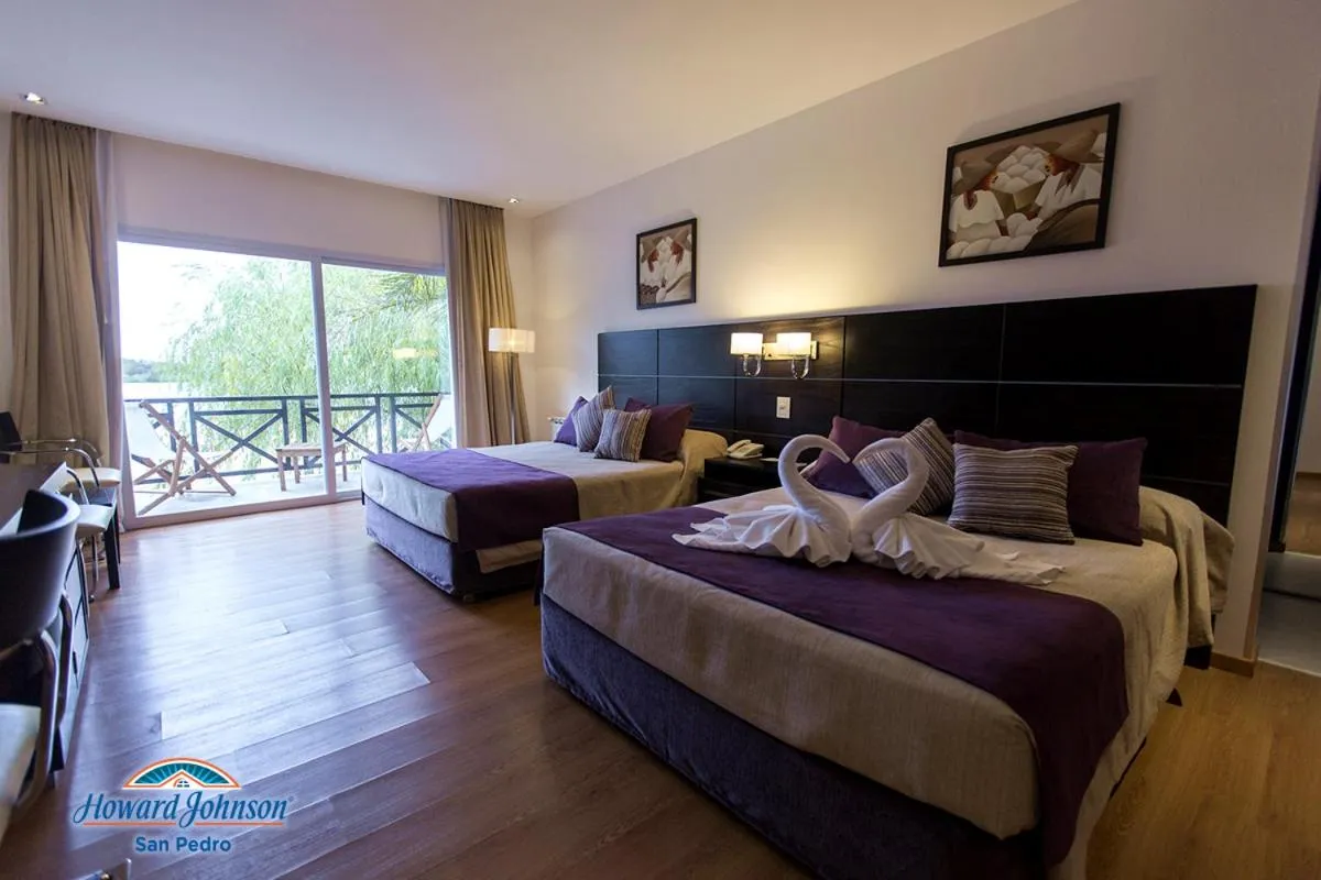 Bed in Howard Johnson Marinas & Resort