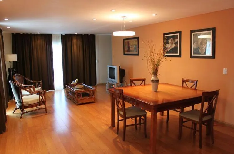 Day in Howard Johnson Marinas & Resort