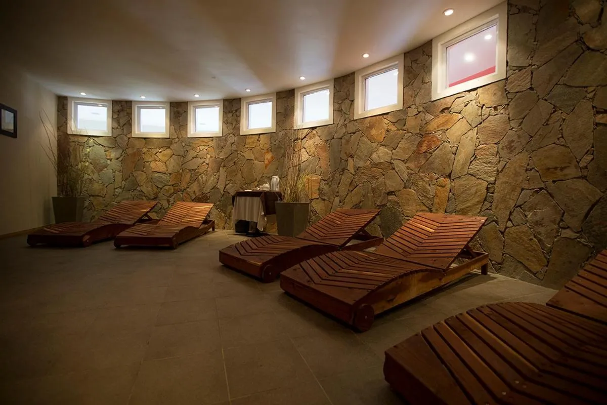 Day in Howard Johnson Marinas & Resort