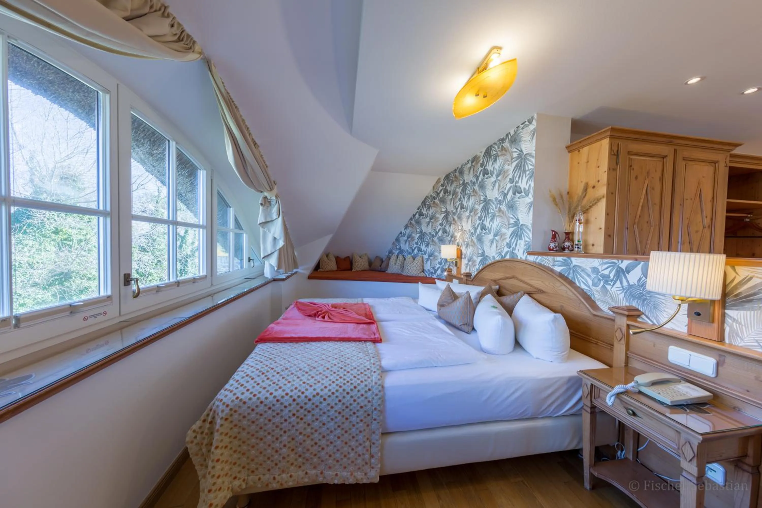 Bedroom, Bed in Romantik Hotel Namenlos