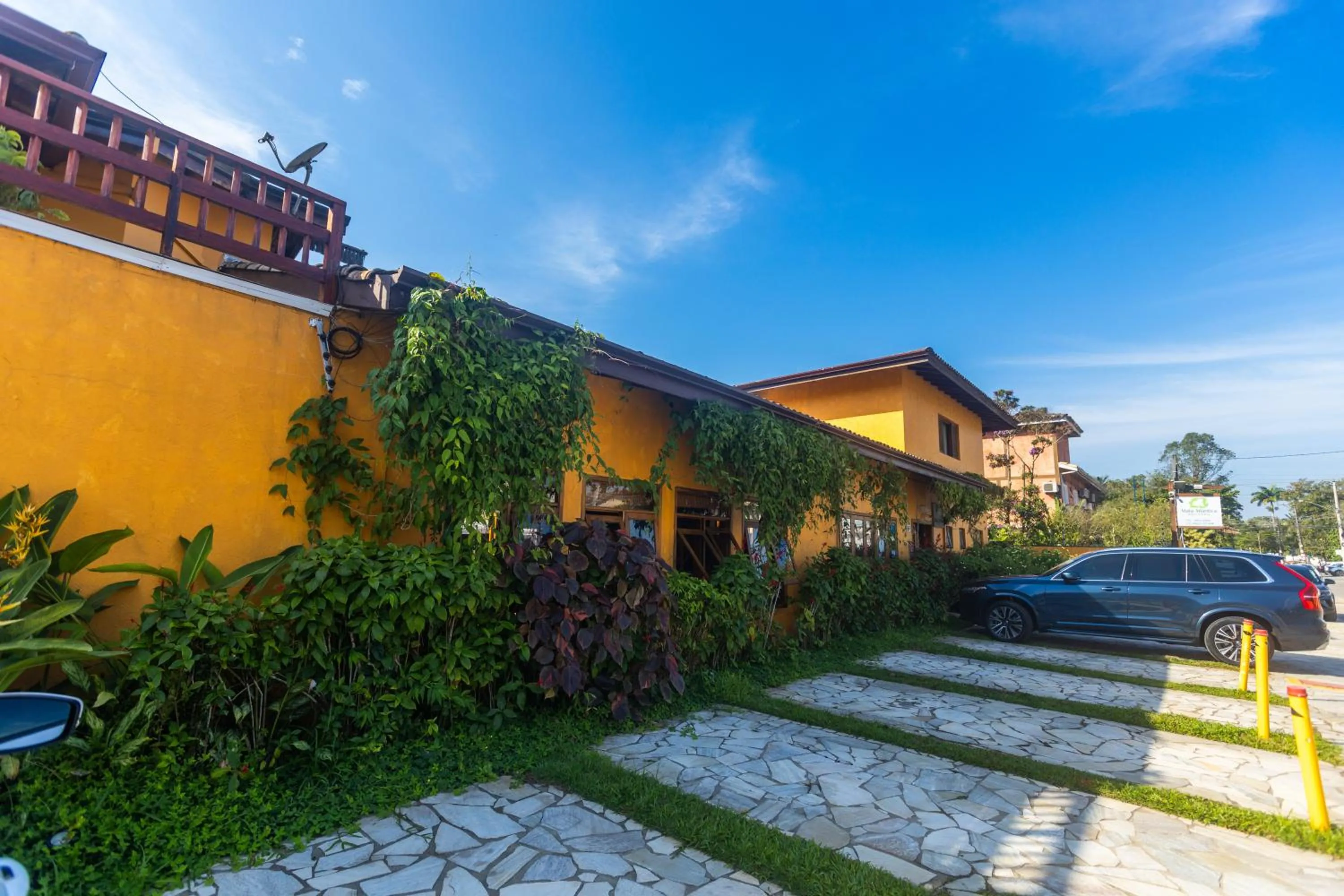 Parking in Pousada Mata Atlantica Juquehy