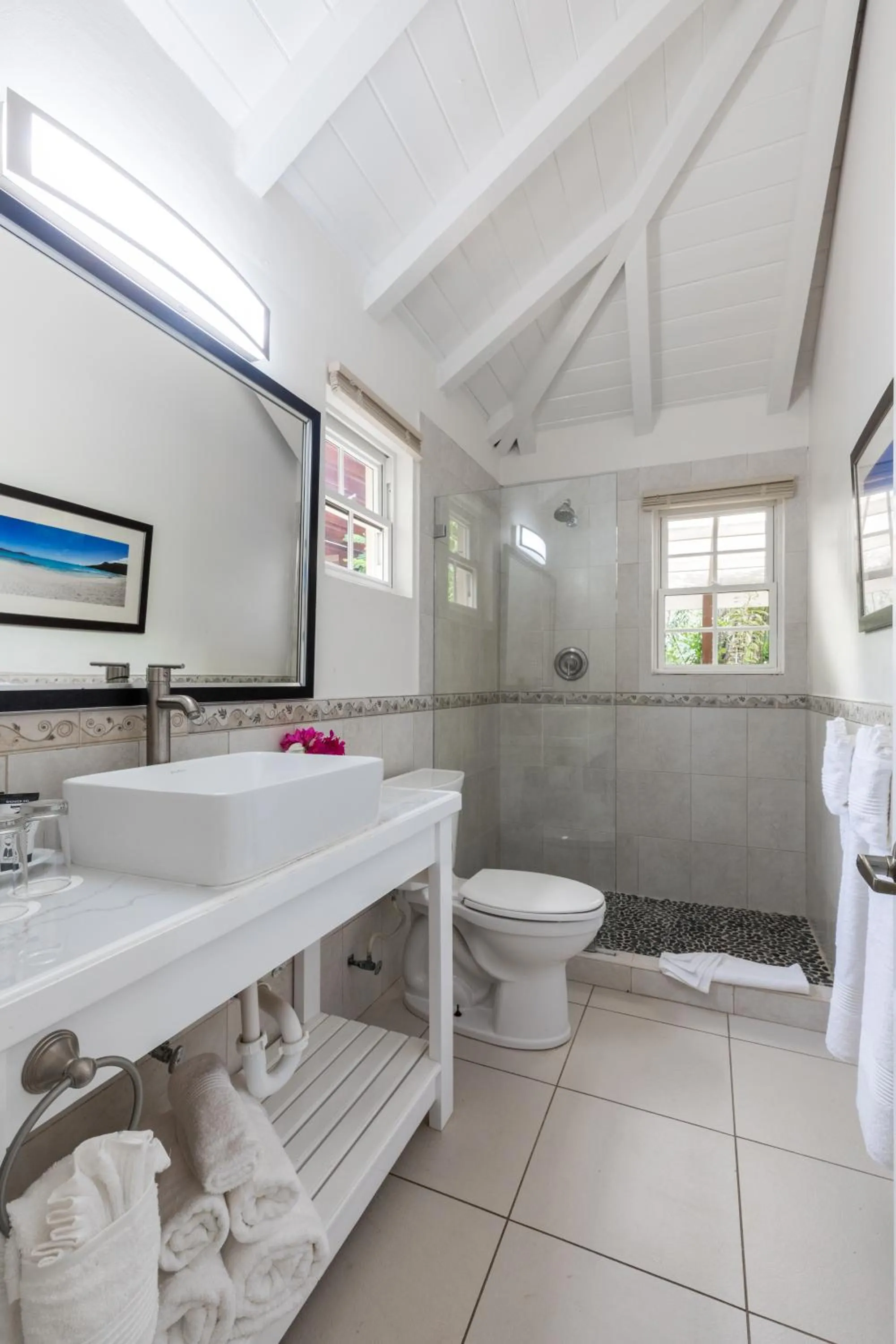 Shower in Admiral's Inn and Gunpowder Suites