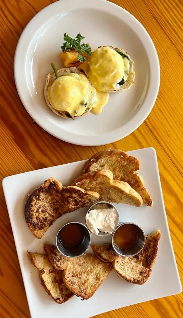 Food in Admiral's Inn and Gunpowder Suites