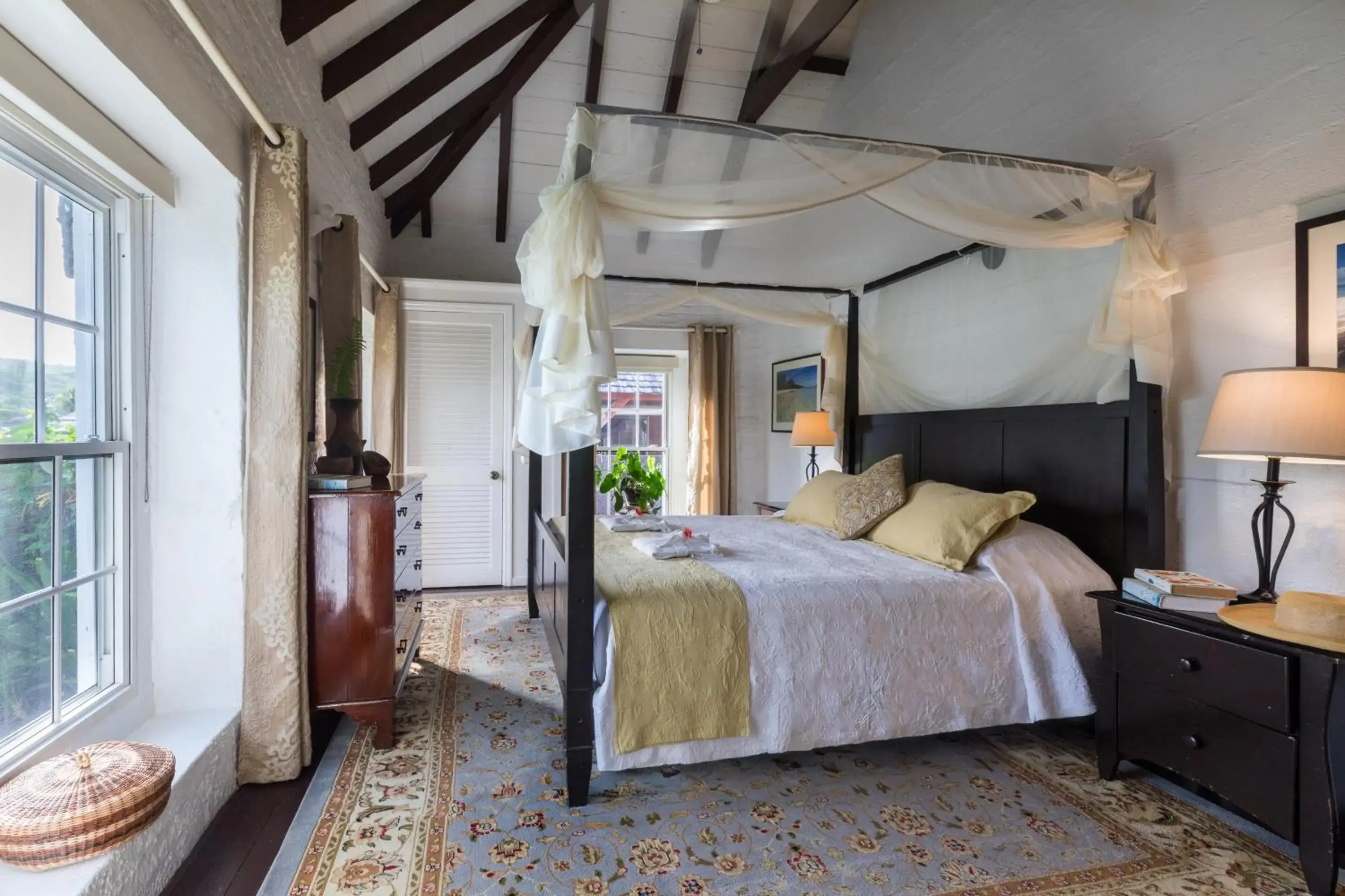 Admiral's Deluxe Room with Sea View in Admiral's Inn and Gunpowder Suites Admiral's Deluxe Room with Sea View in Admiral's Inn and Gunpowder Suites