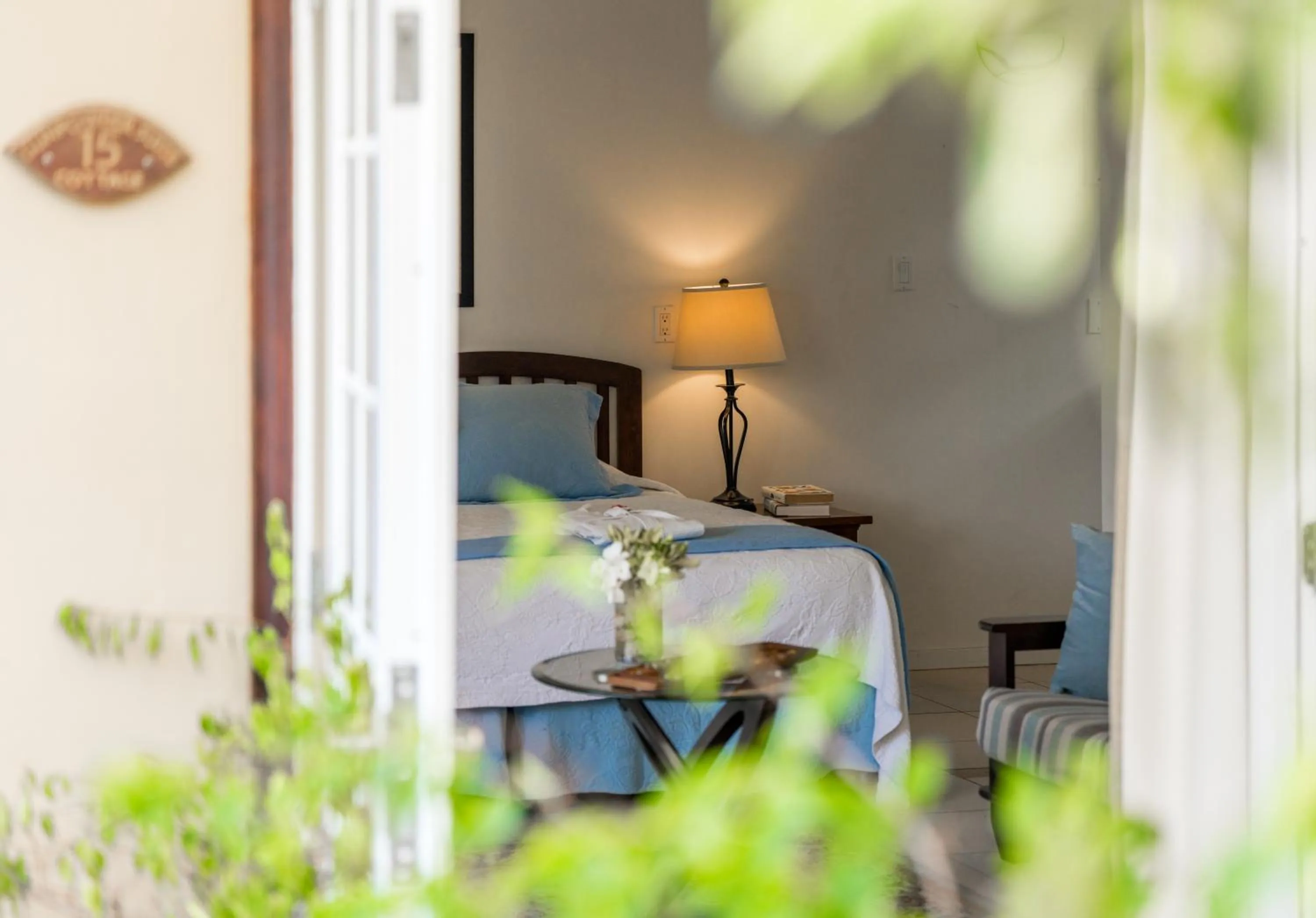 Bed in Admiral's Inn and Gunpowder Suites