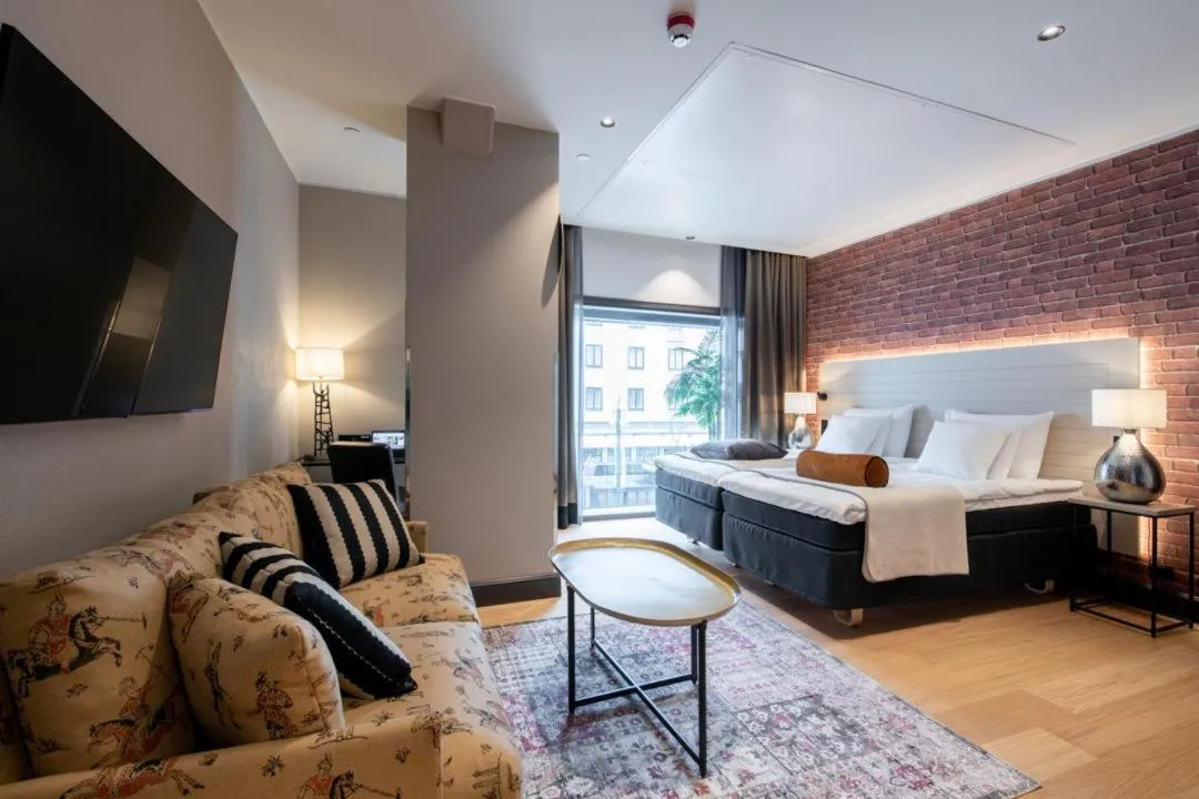 Photo of the whole room, Bed in Solo Sokos Hotel Lahden Seurahuone