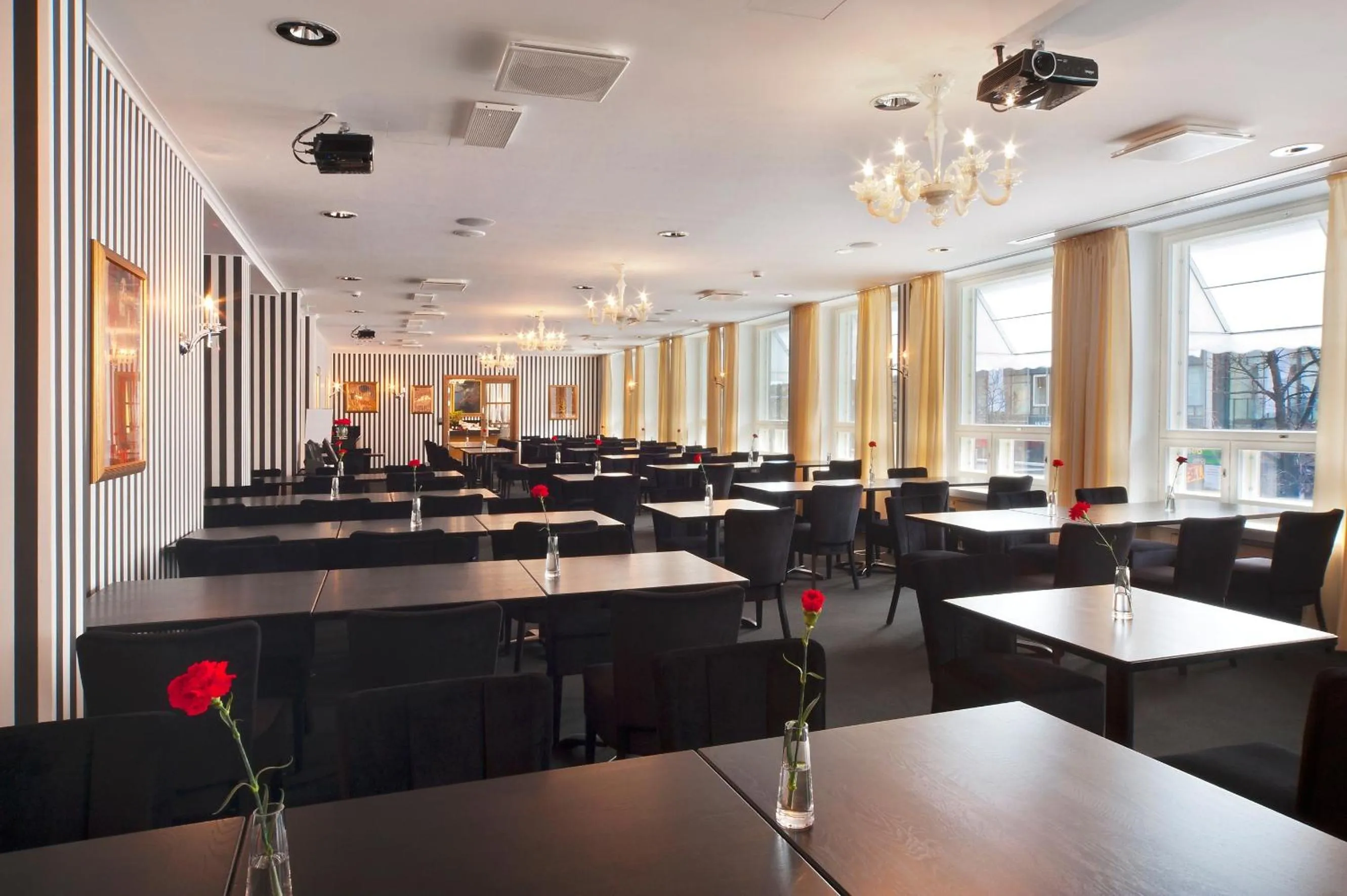Restaurant/places to eat in Solo Sokos Hotel Lahden Seurahuone