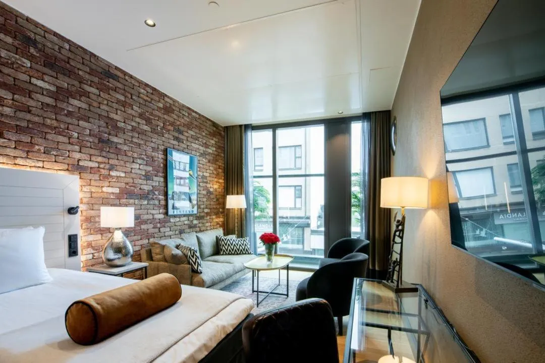 Photo of the whole room, Bed in Solo Sokos Hotel Lahden Seurahuone