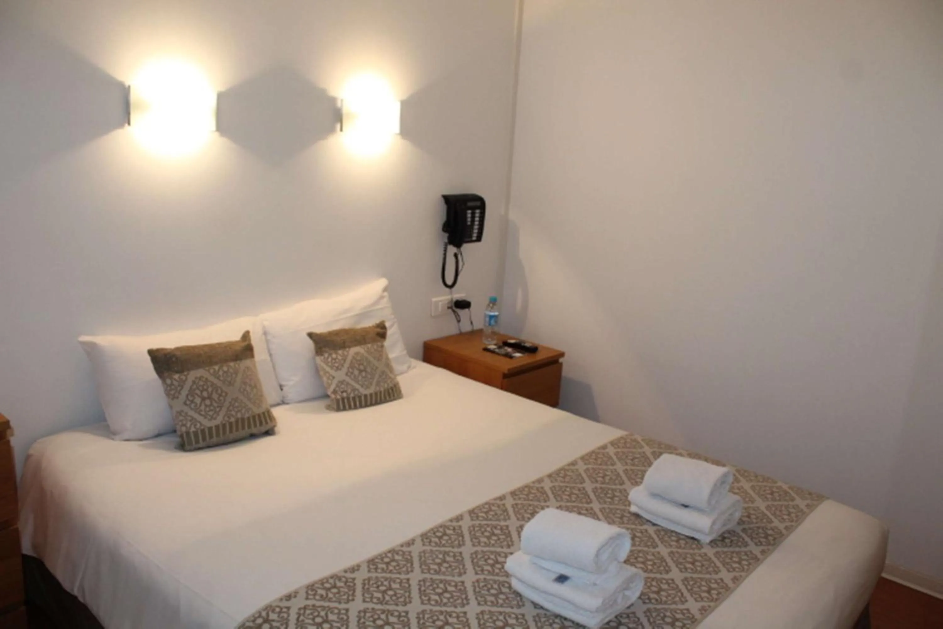 Bedroom in Brit Hotel MOTEL - Lyon L'Arbresle