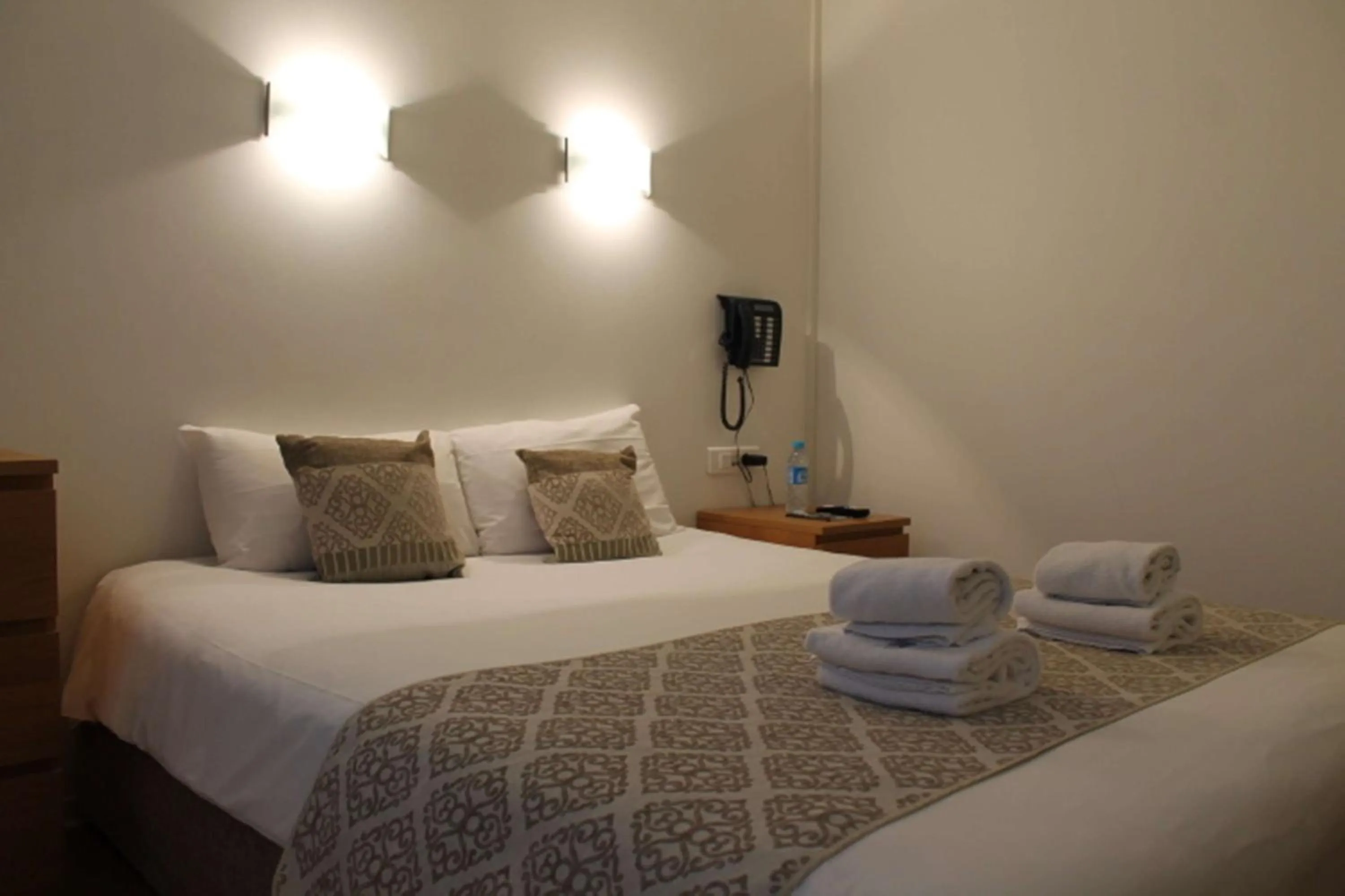 Bedroom in Brit Hotel MOTEL - Lyon L'Arbresle