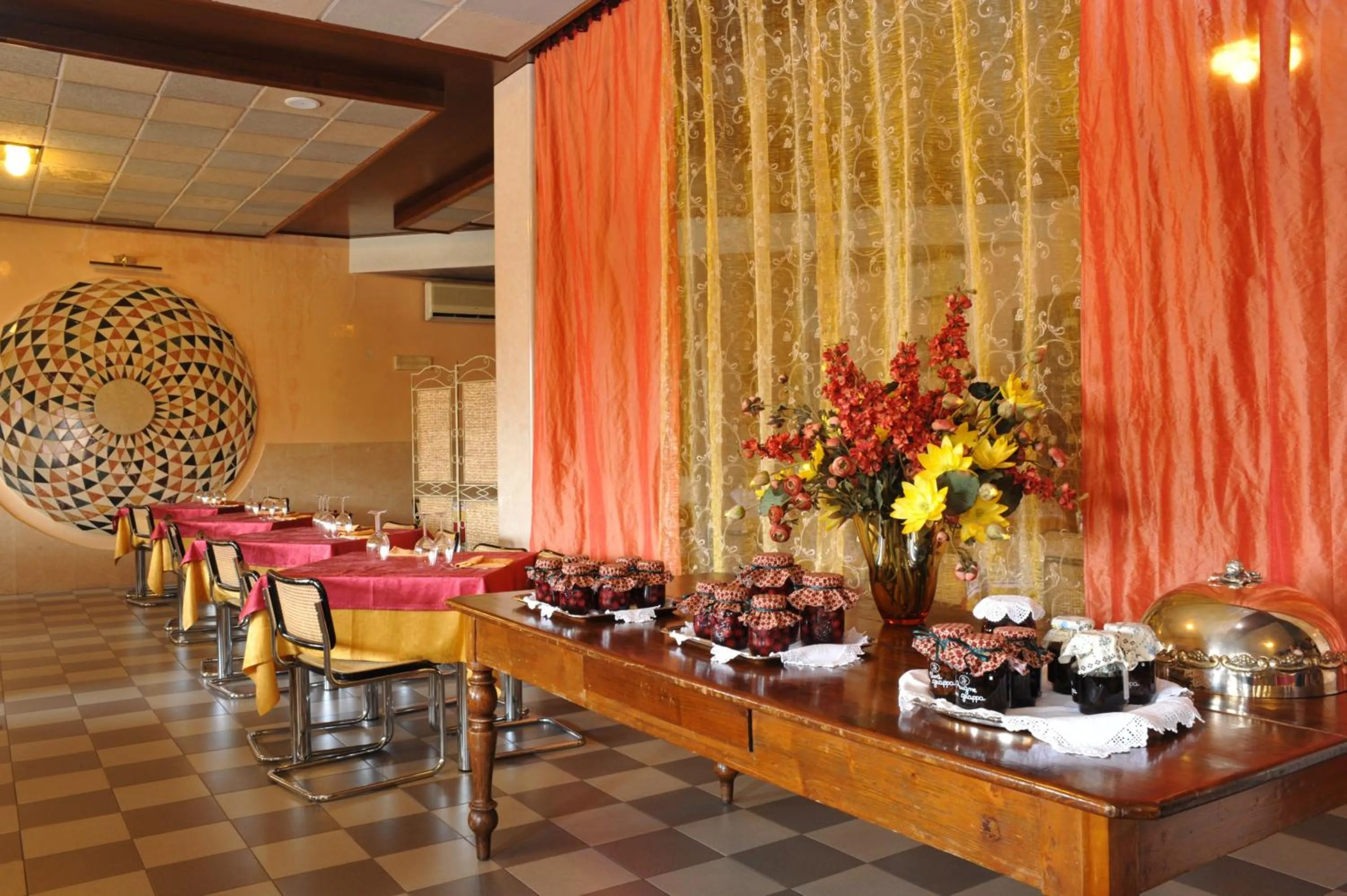 Restaurant/places to eat in Hotel Da Franco