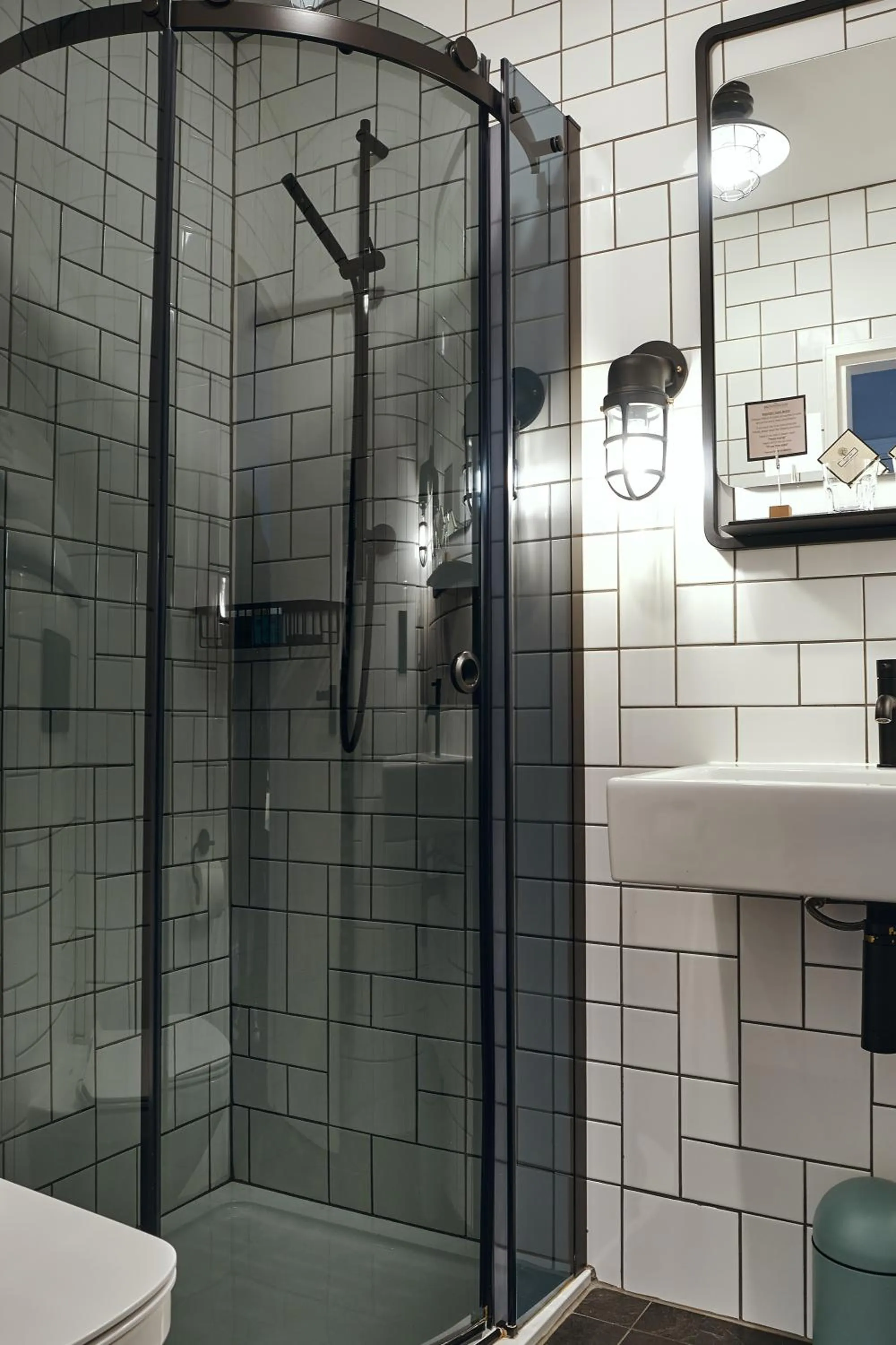 Shower in The Brownswood