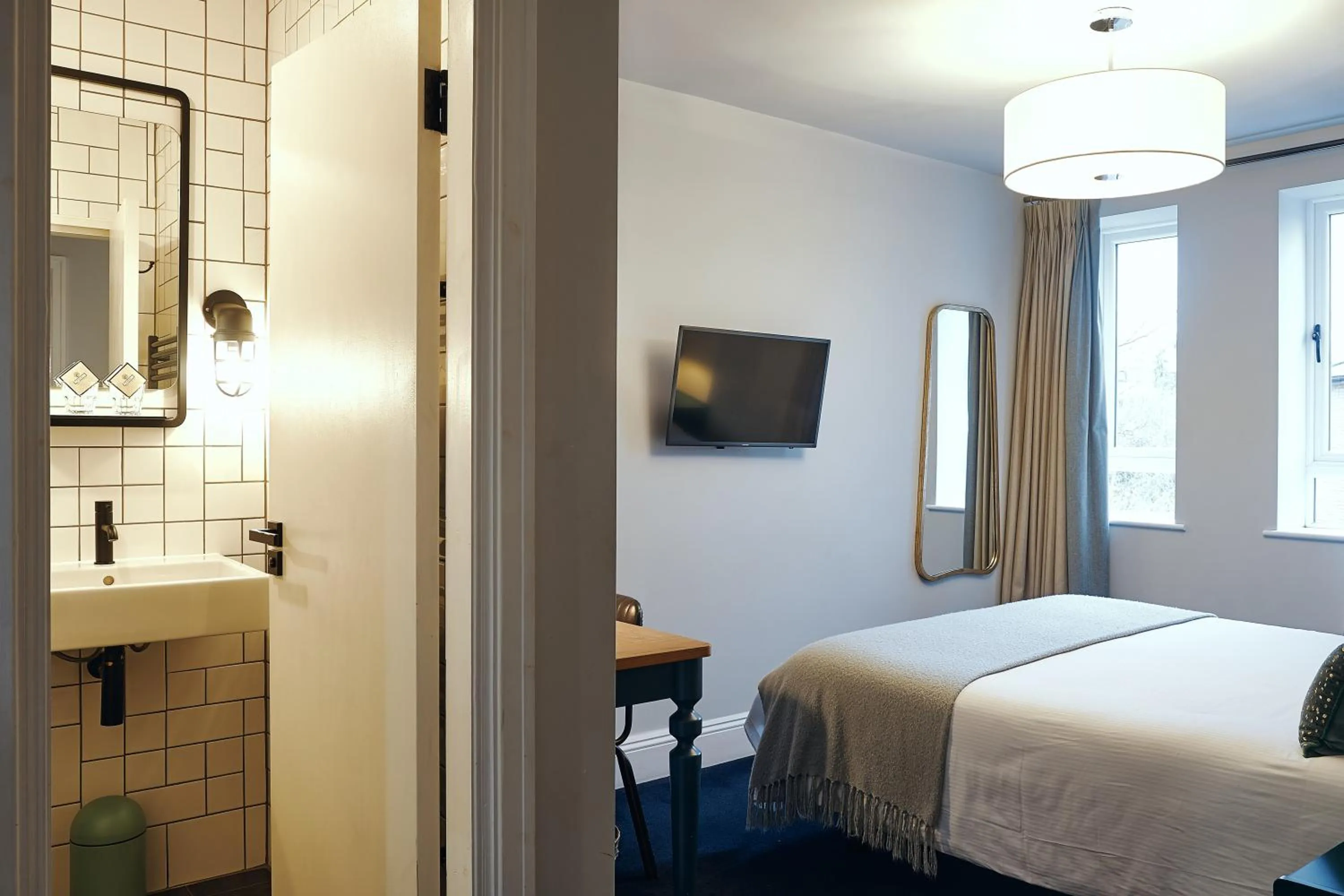 Photo of the whole room, Bed in The Brownswood