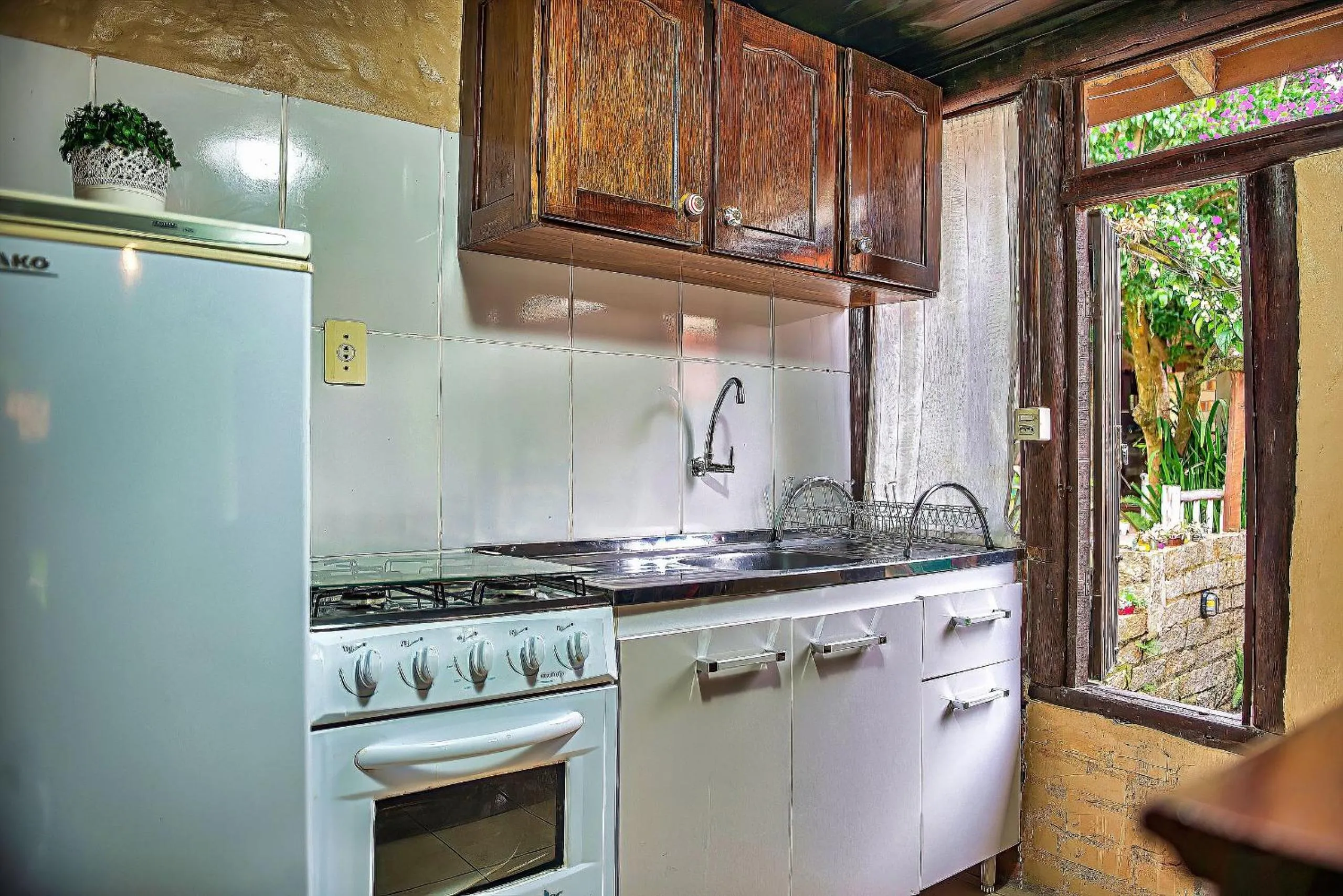 Kitchen or kitchenette in Pousada Rosa da Praia - Praia do Rosa - SC