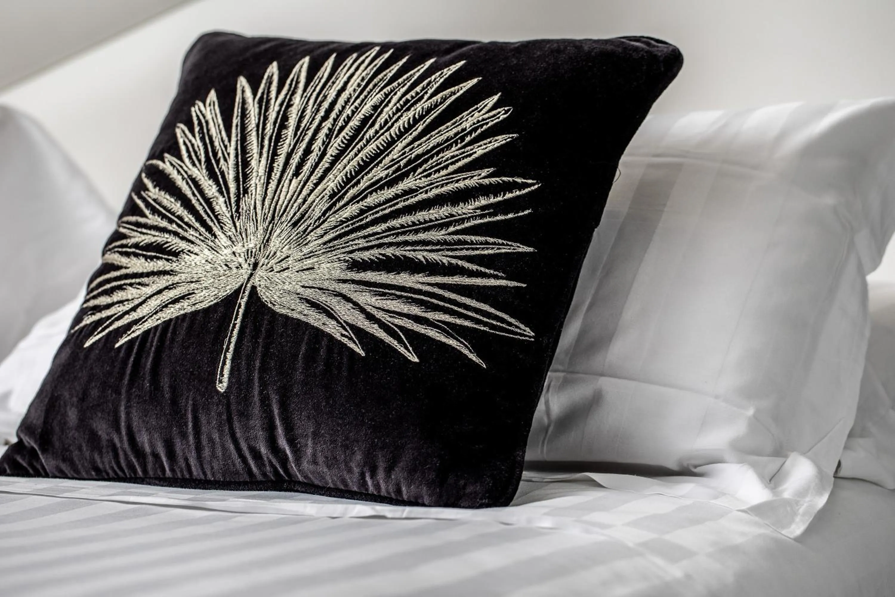 Bed in Reggia Suite Spa Hotel