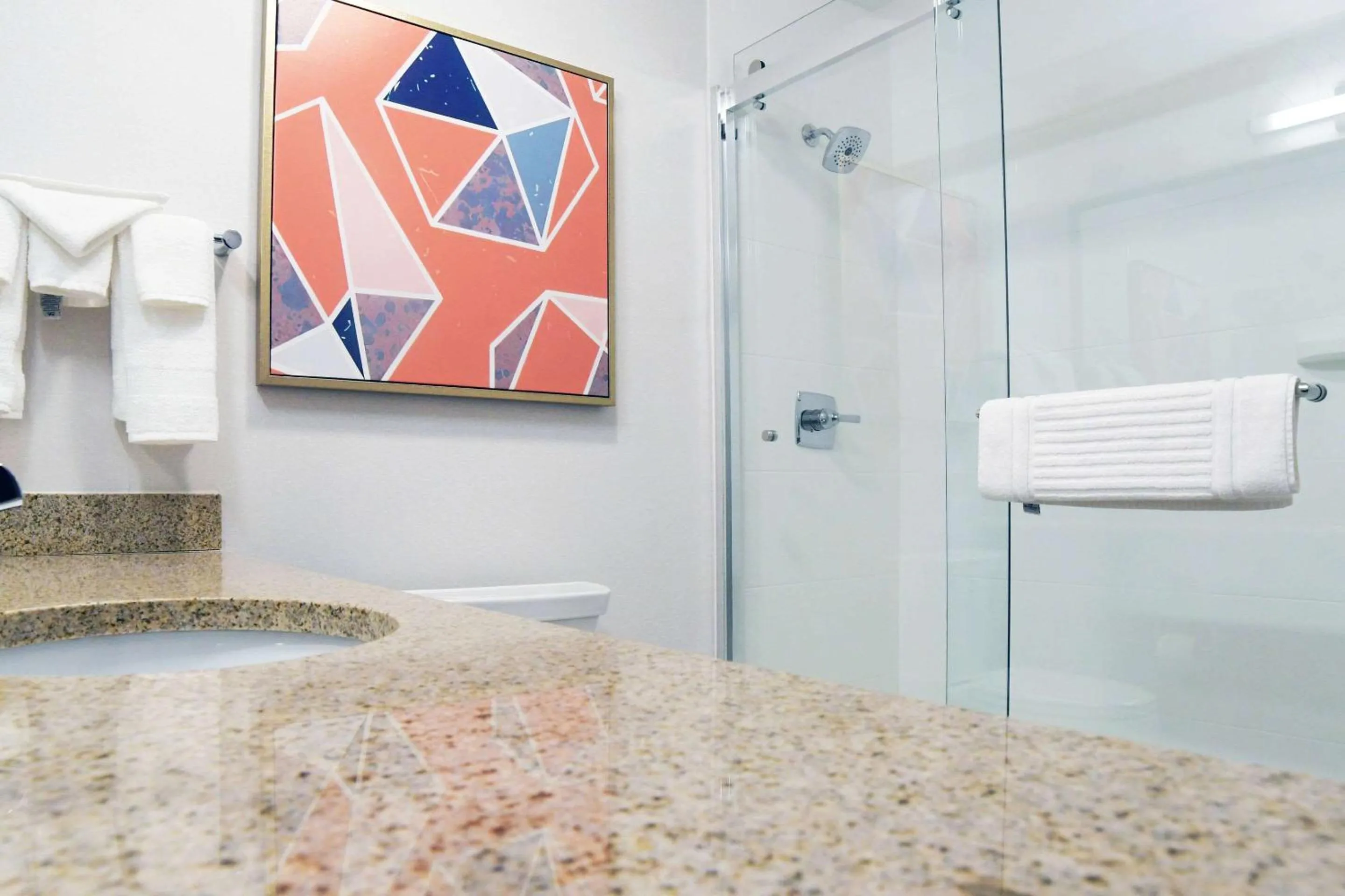 Bathroom in Comfort Inn & Suites NW Milwaukee