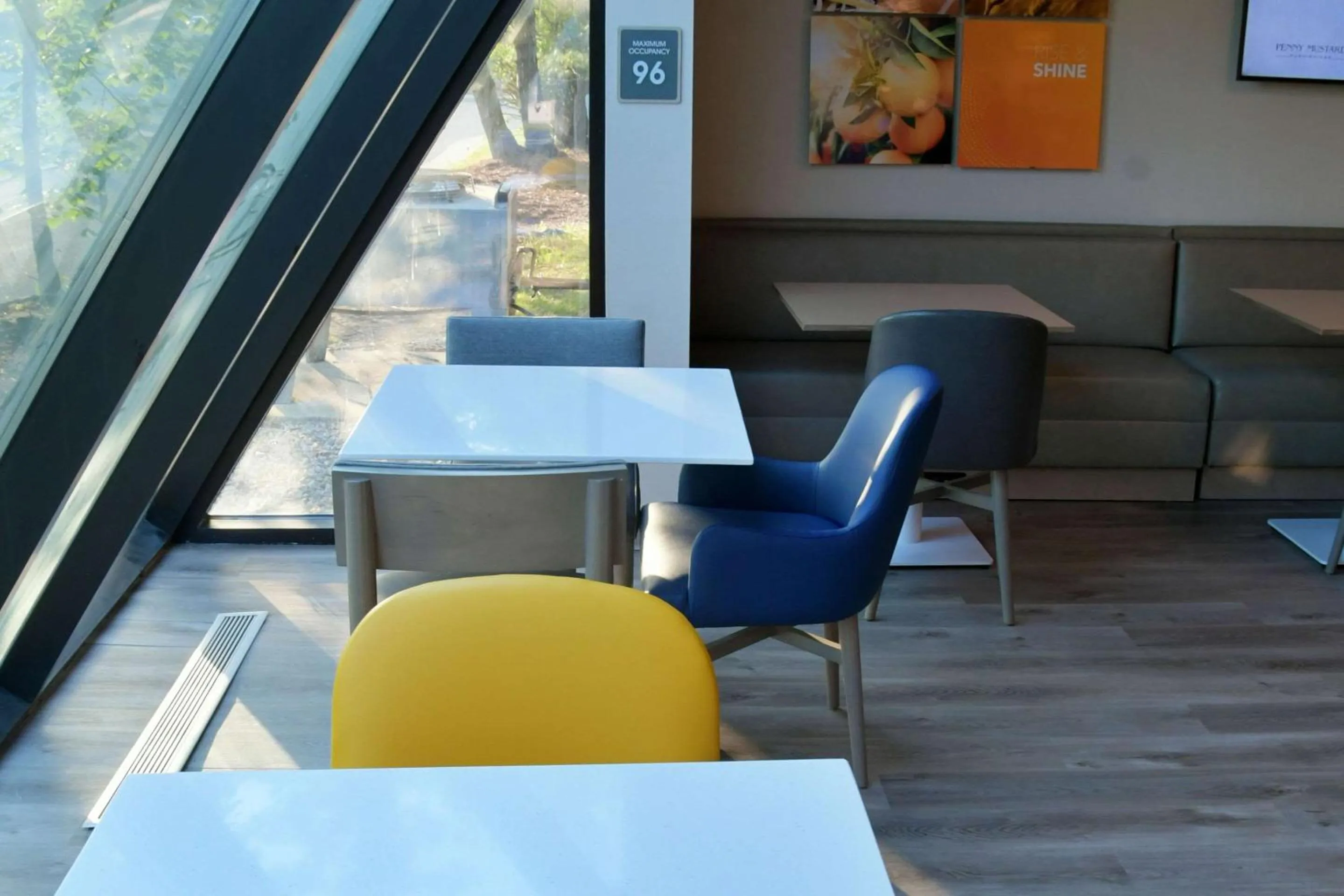 Breakfast in Comfort Inn & Suites NW Milwaukee