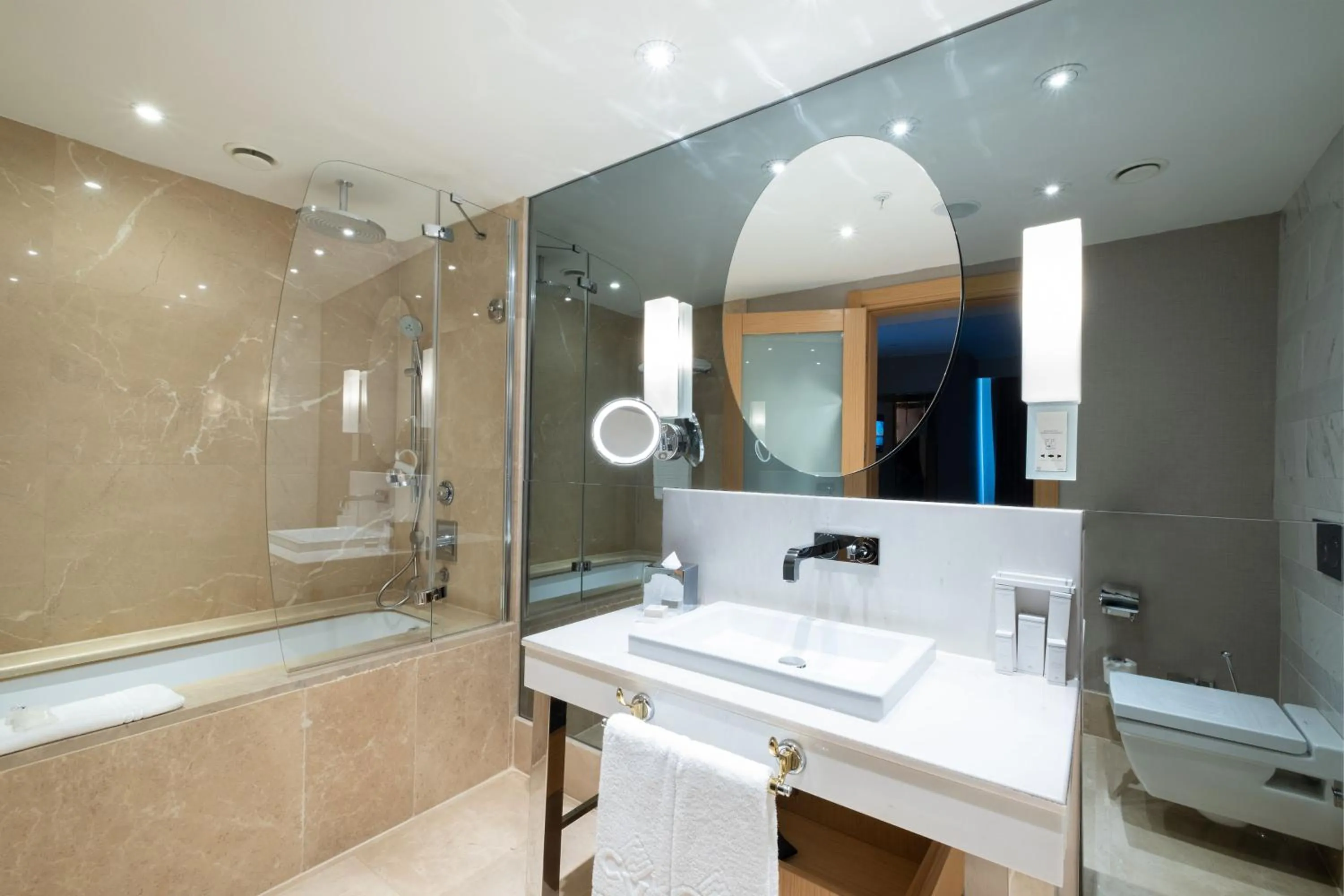 Bathroom in CVK Park Bosphorus Hotel Istanbul