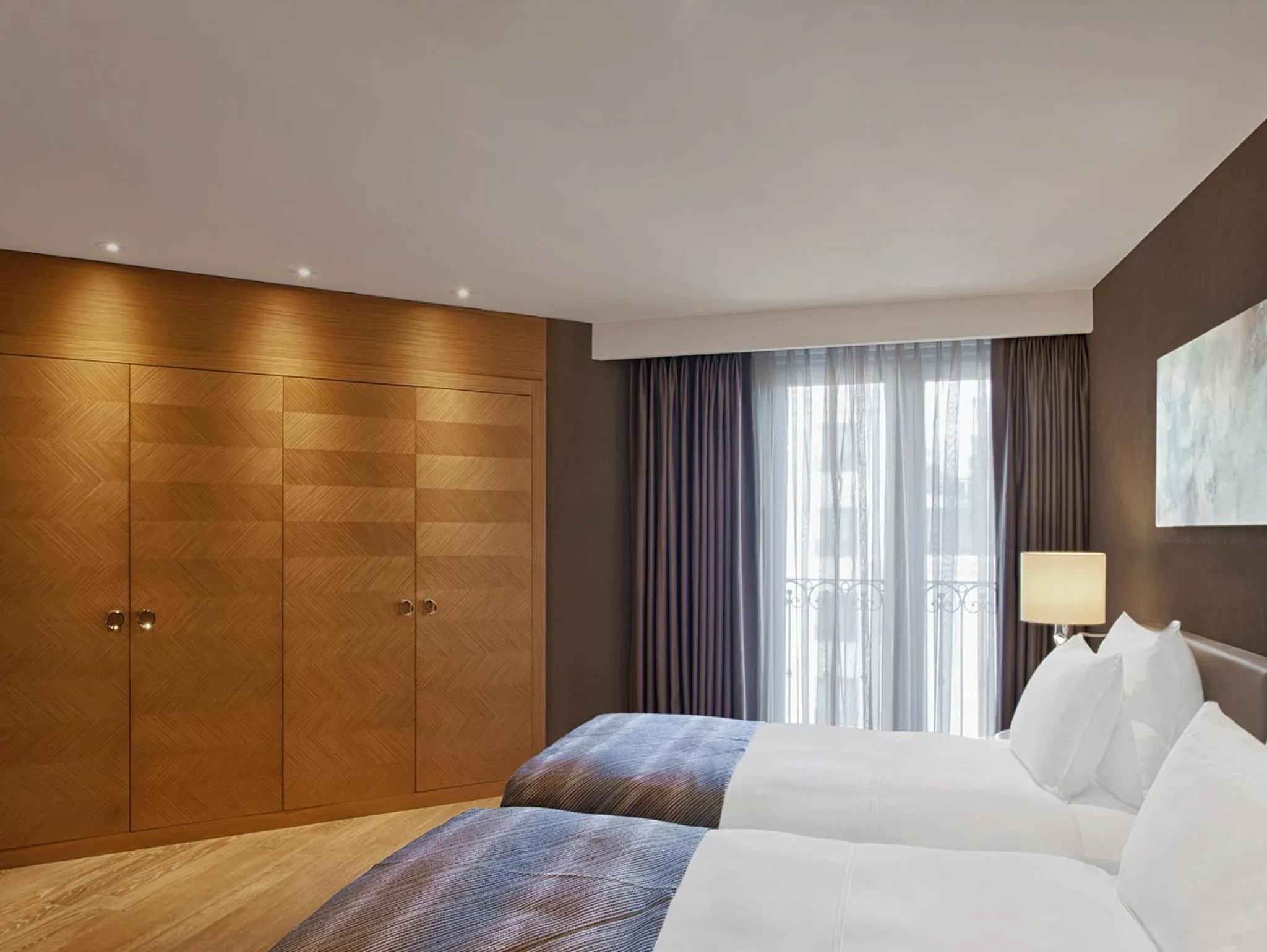 TV and multimedia, Bed in CVK Park Bosphorus Hotel Istanbul