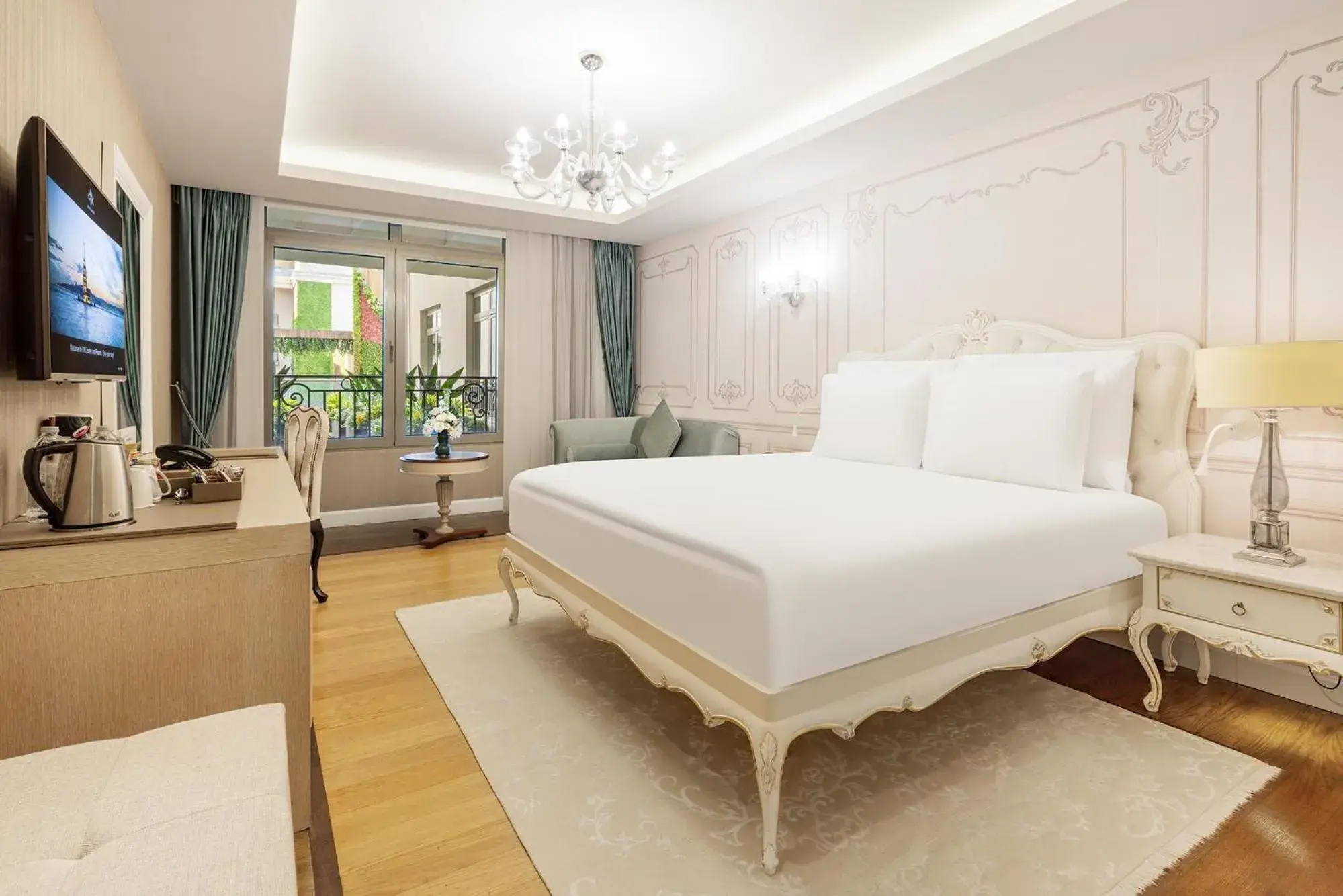Superior Double or Twin Room in CVK Park Bosphorus Hotel Istanbul Superior Double or Twin Room in CVK Park Bosphorus Hotel Istanbul