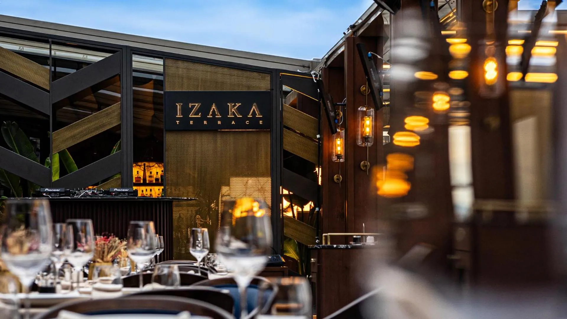 Restaurant/places to eat in CVK Park Bosphorus Hotel Istanbul