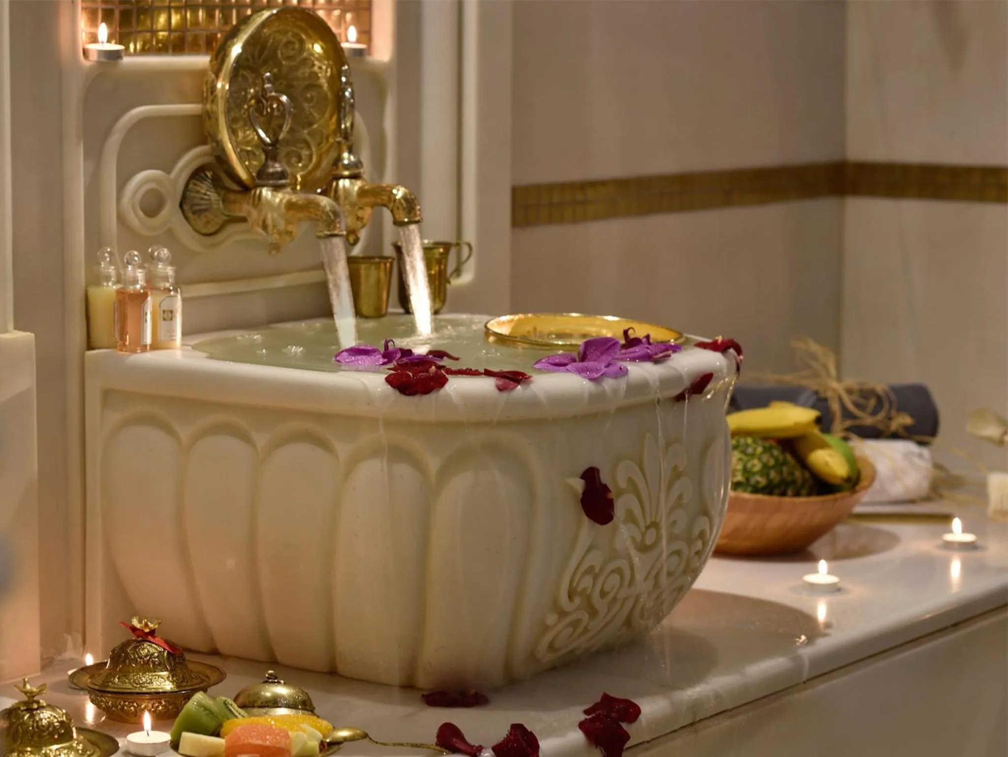 Public Bath in CVK Park Bosphorus Hotel Istanbul