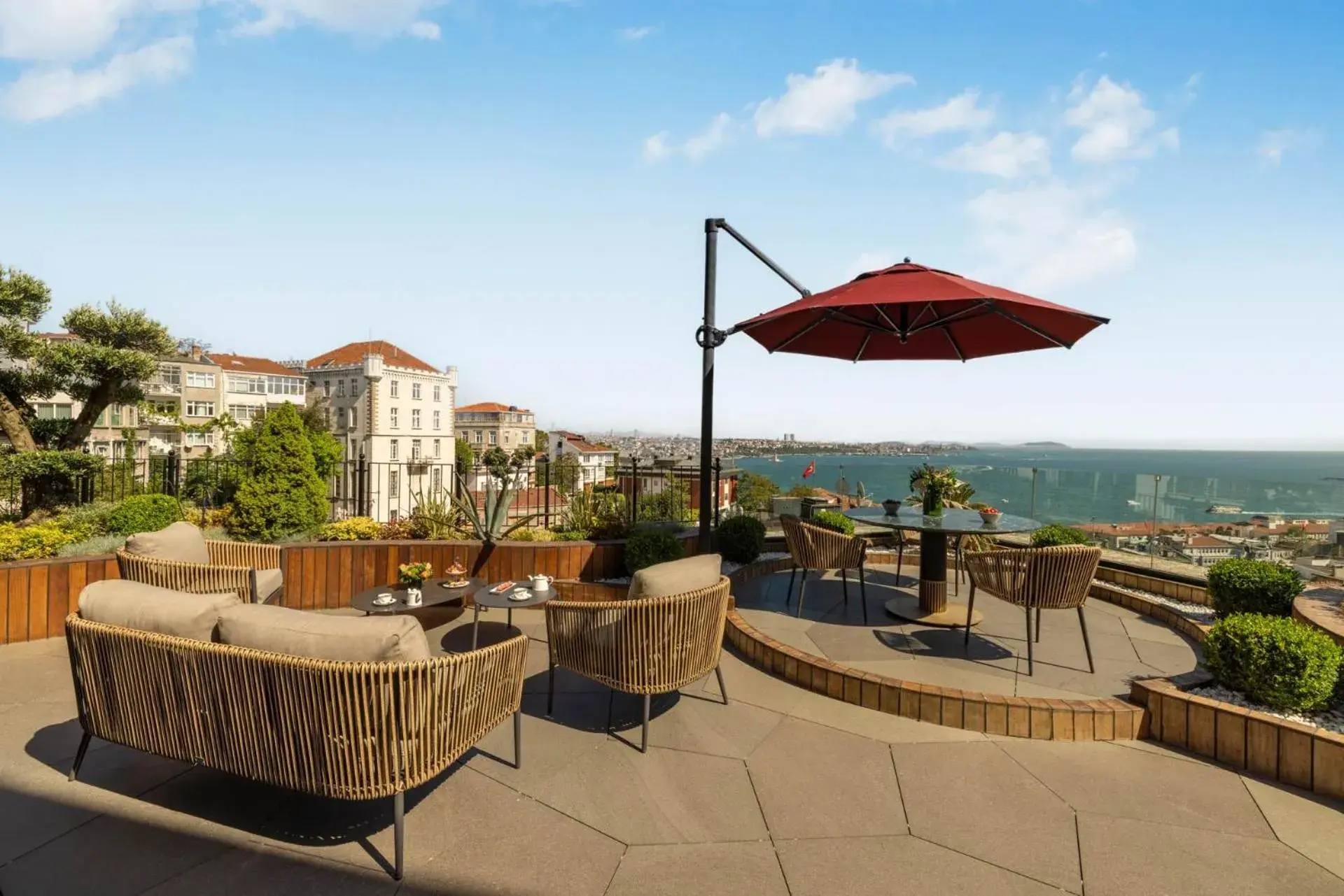 Park Bosphorus Three Bedroom Residence with Bosphorus Terrace-Lounge Access in CVK Park Bosphorus Hotel Istanbul Park Bosphorus Three Bedroom Residence with Bosphorus Terrace-Lounge Access in CVK Park Bosphorus Hotel Istanbul