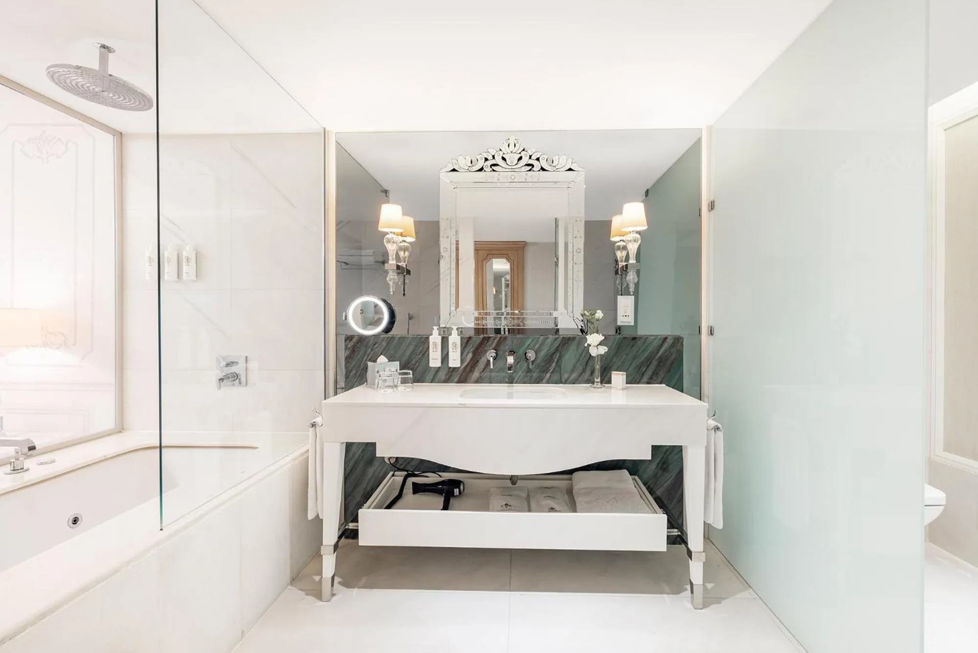 Bathroom in CVK Park Bosphorus Hotel Istanbul