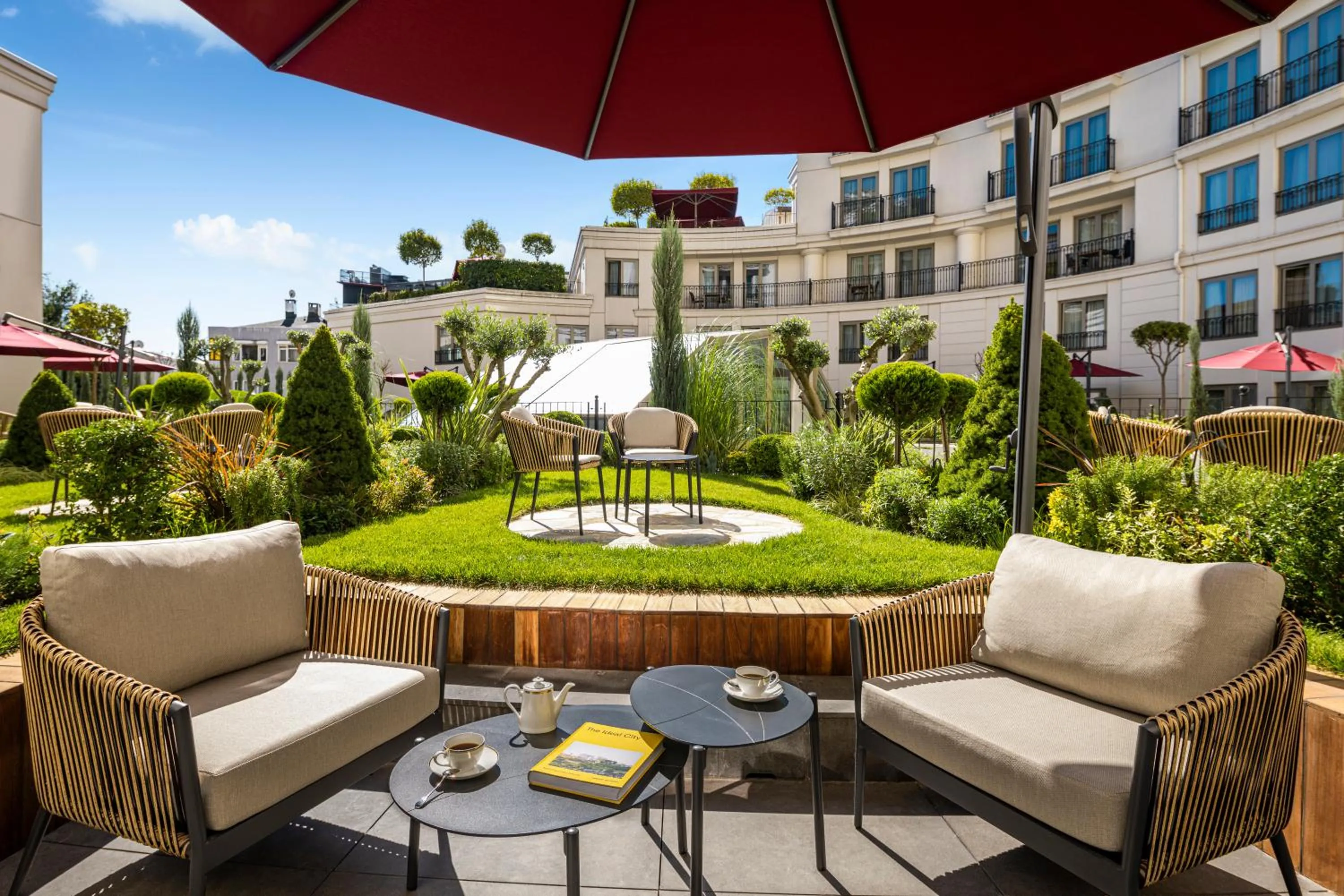 Garden view in CVK Park Bosphorus Hotel Istanbul