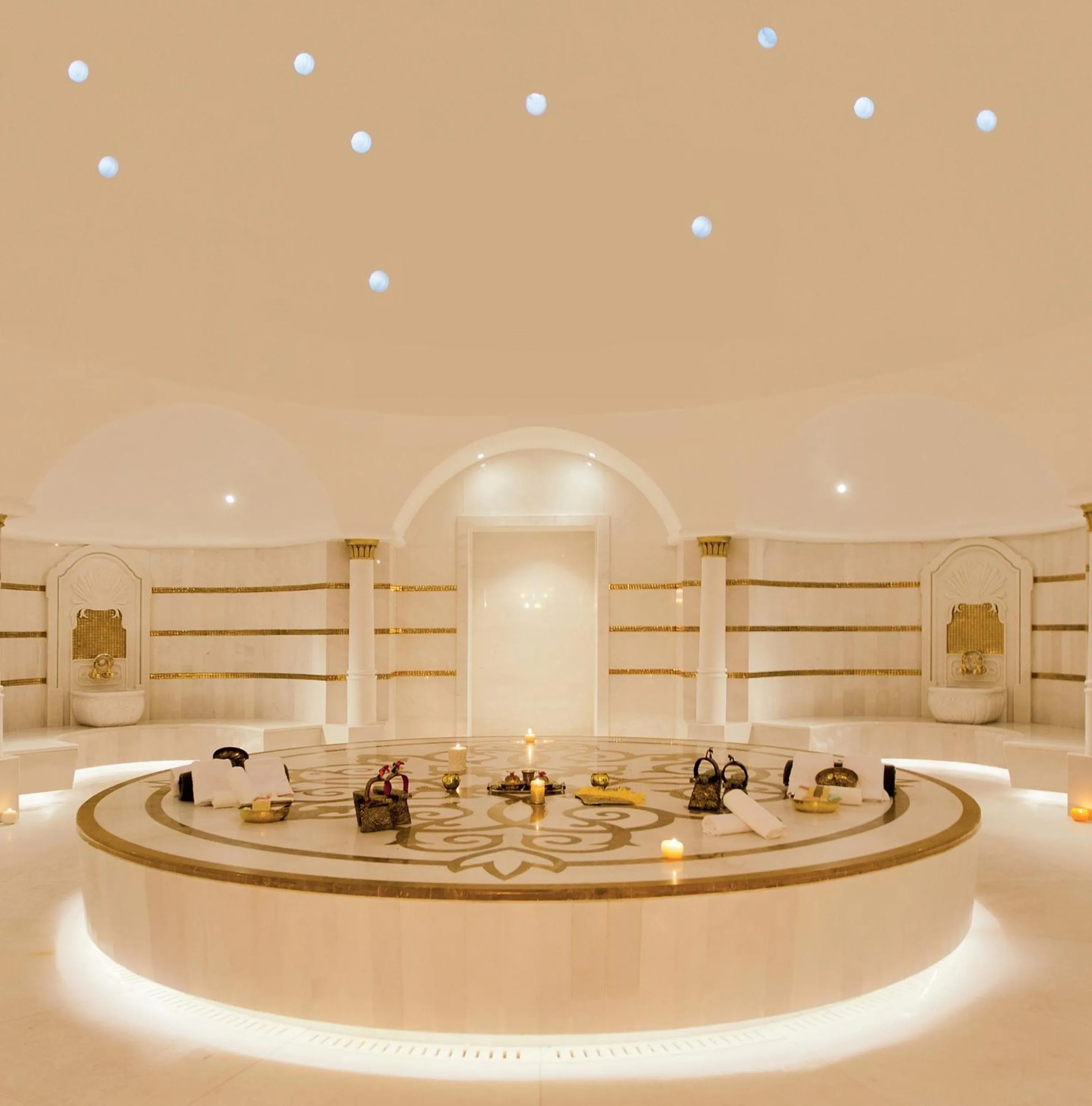 Public Bath in CVK Park Bosphorus Hotel Istanbul