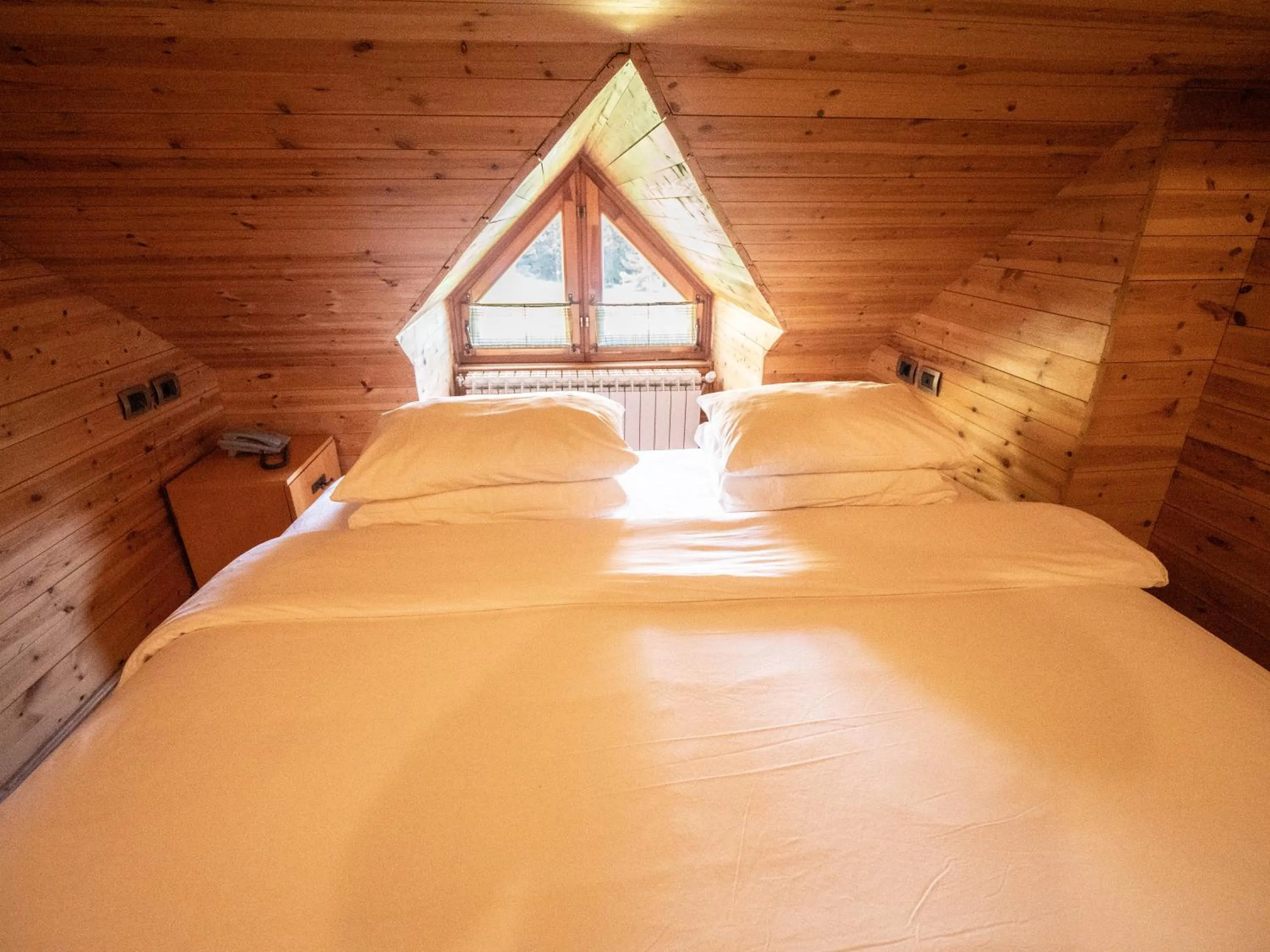 Photo of the whole room, Bed in Natyral Razma Resort