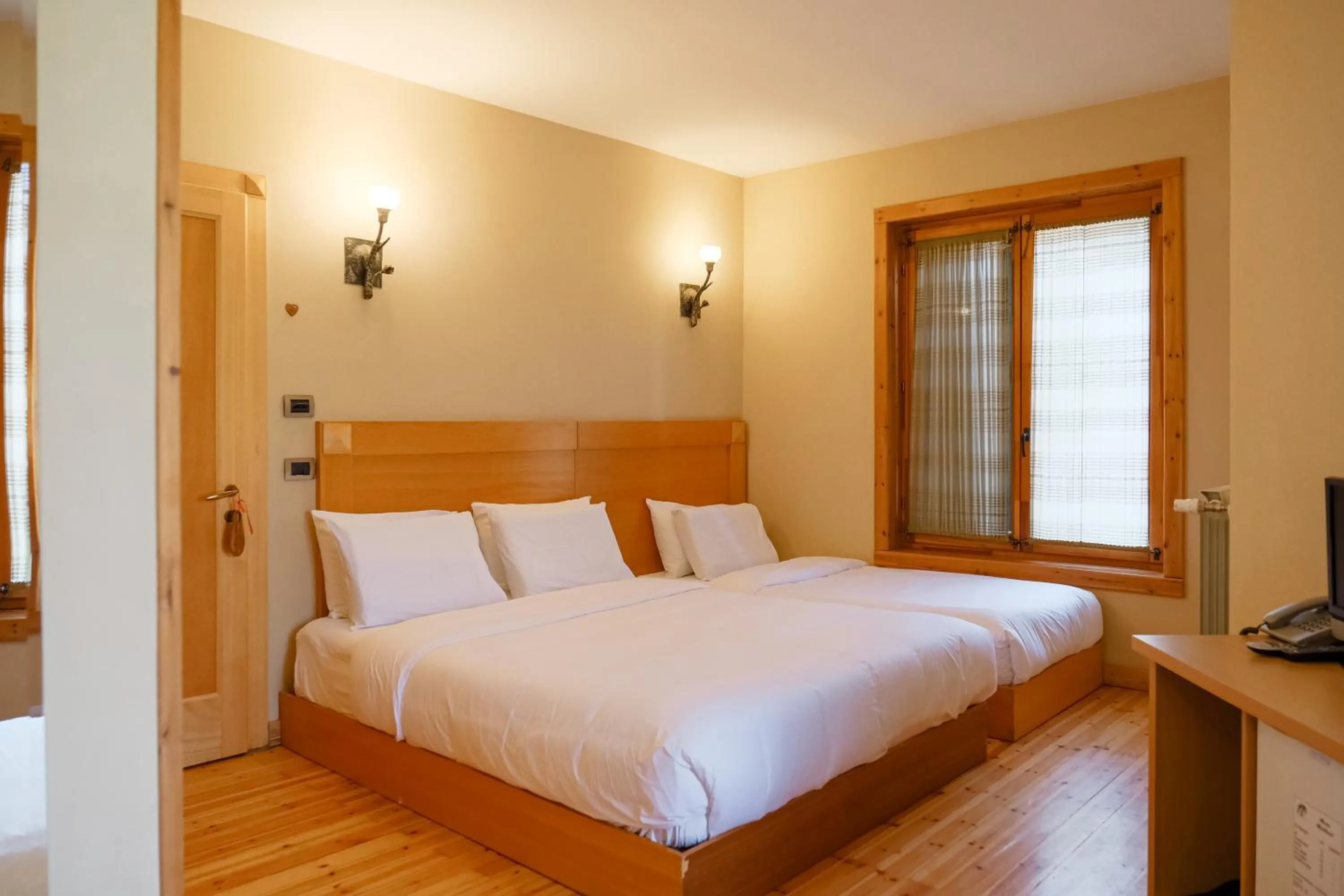 Photo of the whole room, Bed in Natyral Razma Resort