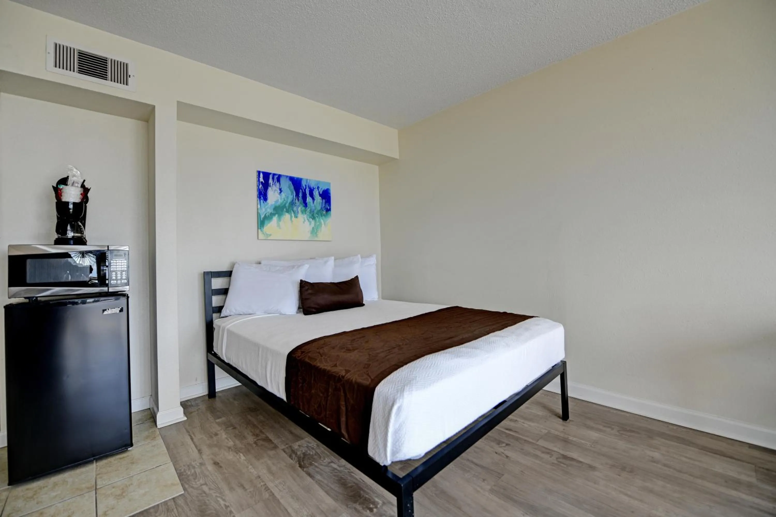 Bed in Seahaven Beach Hotel Panama City Beach