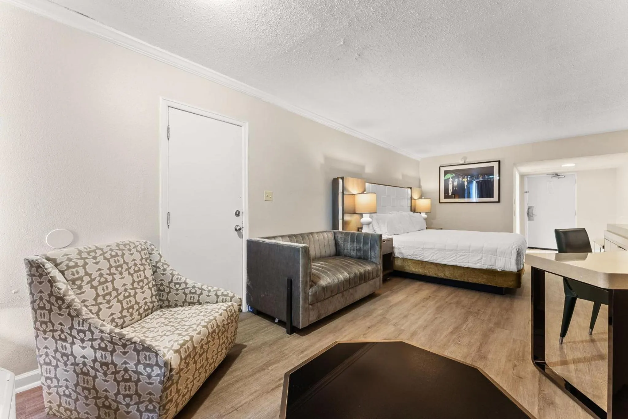 Bedroom, Bed in Seahaven Beach Hotel Panama City Beach