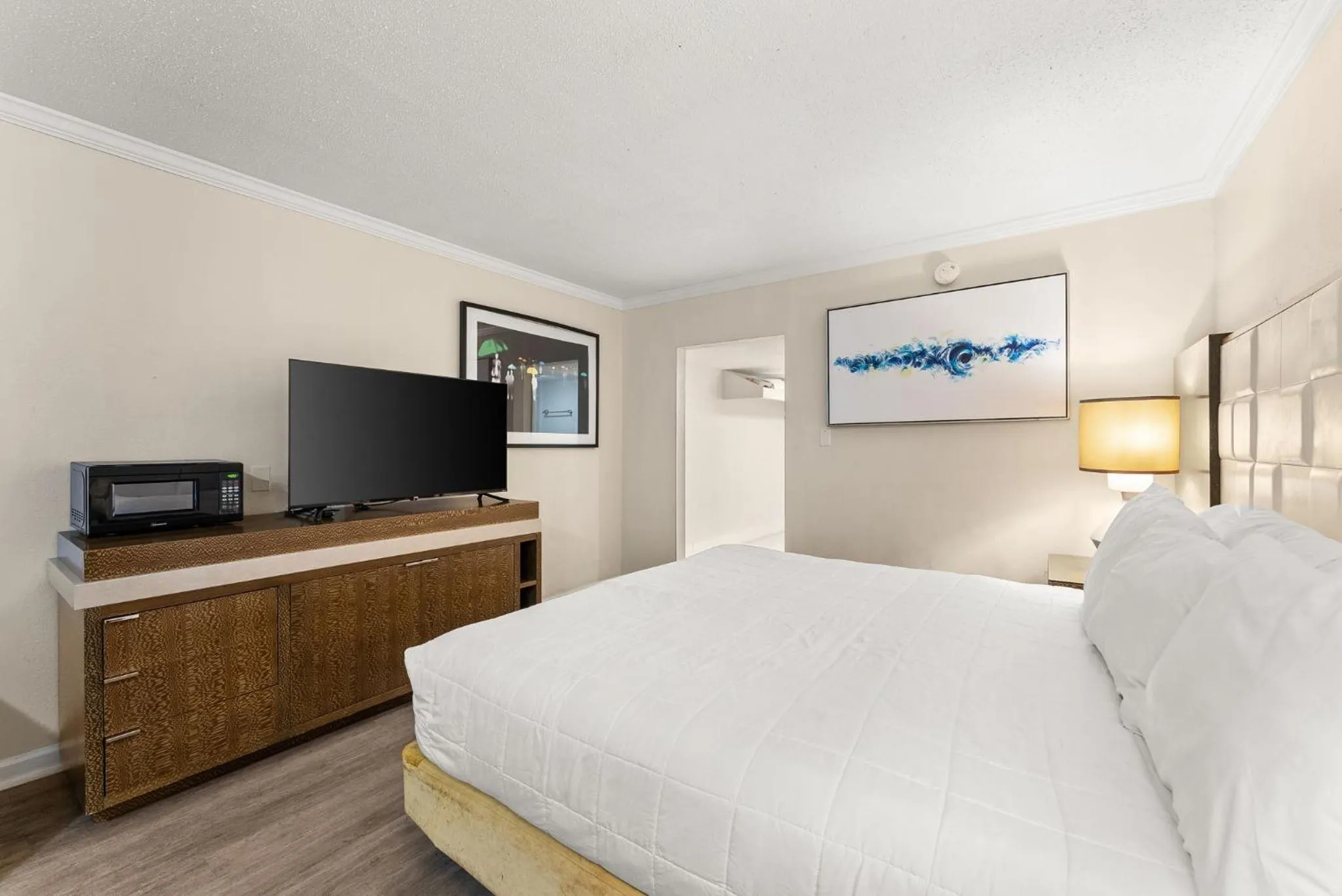 Bedroom, Bed in Seahaven Beach Hotel Panama City Beach