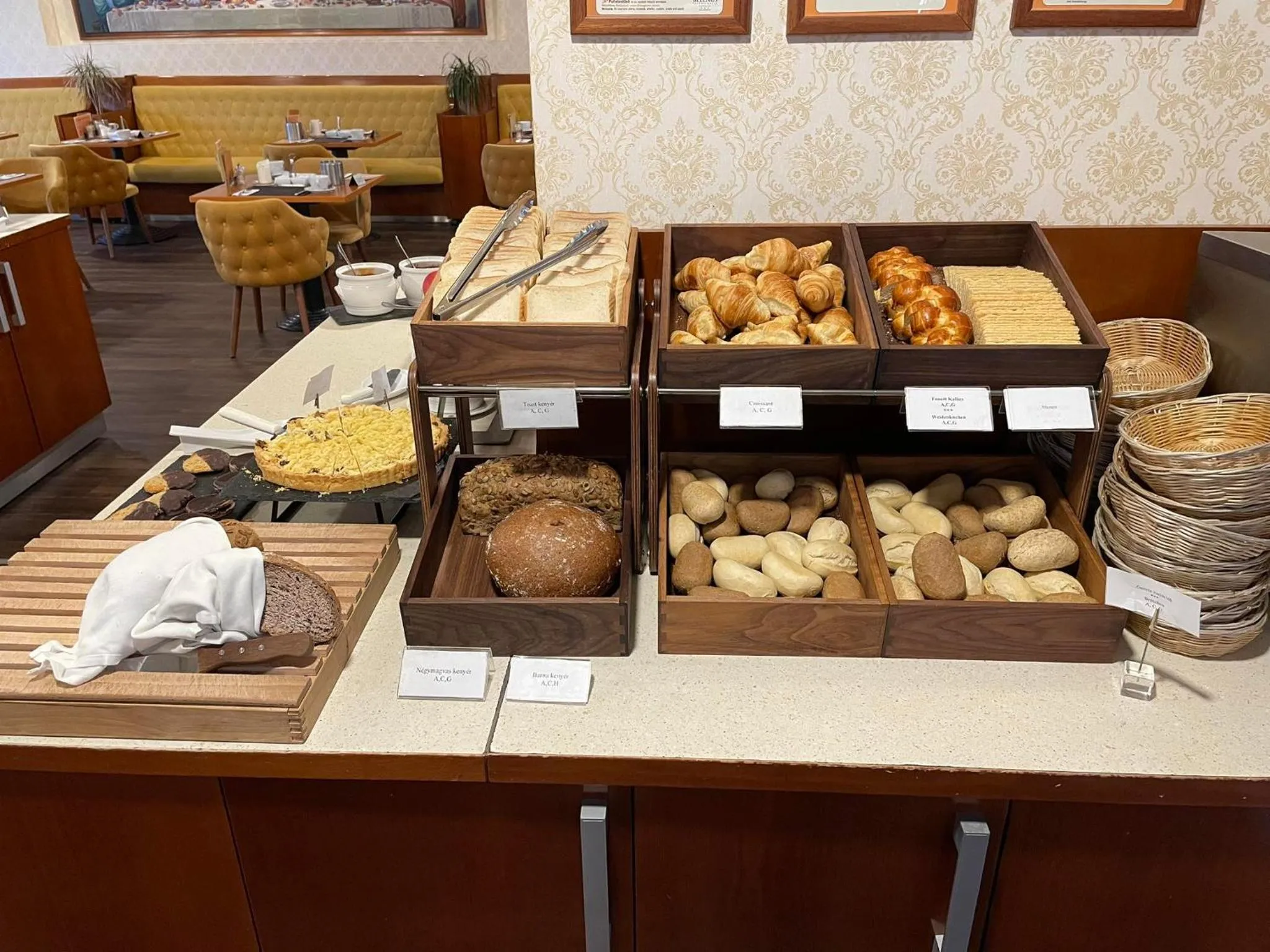 Restaurant/places to eat in Belenus Thermalhotel superior