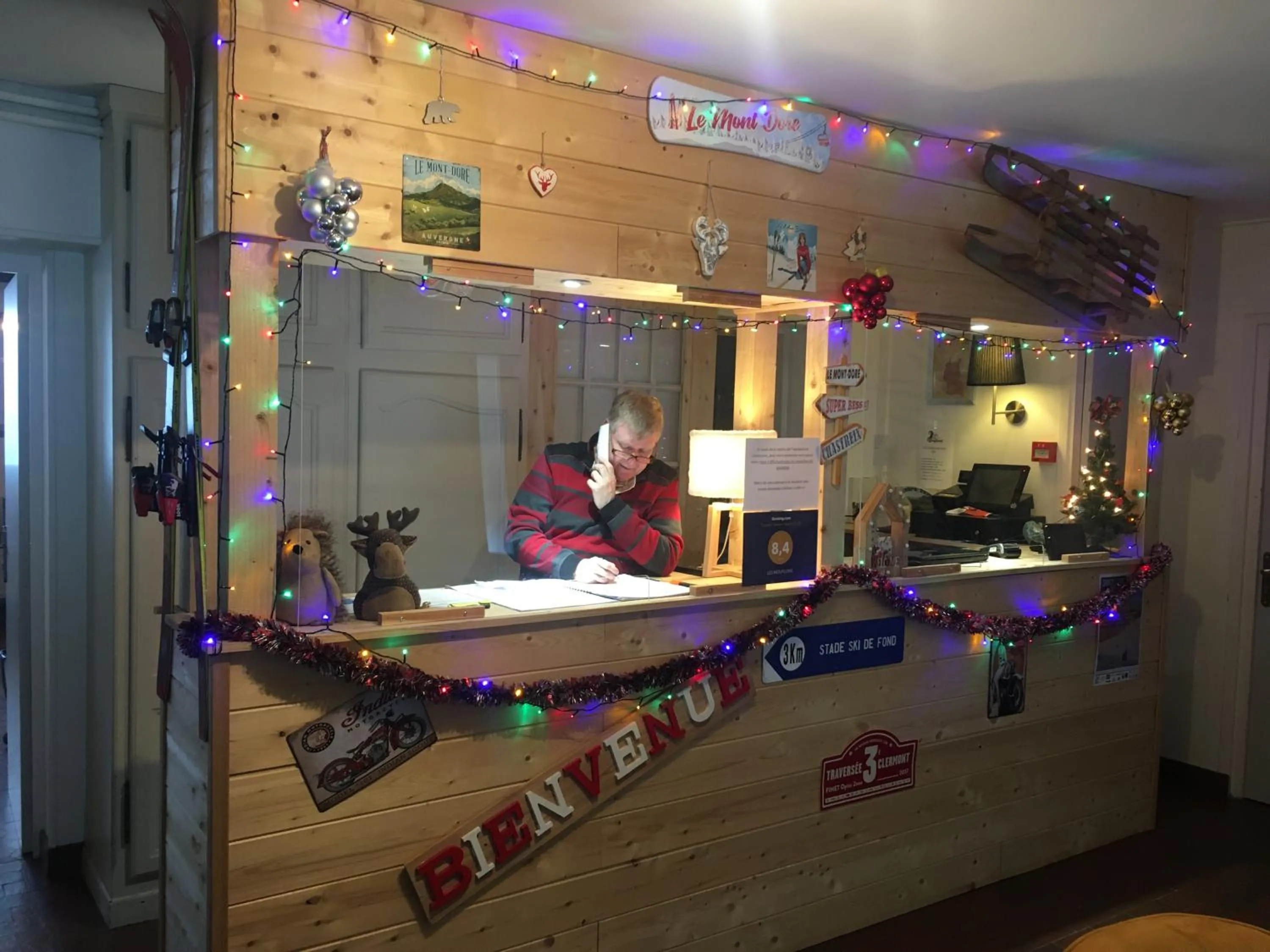 Lobby or reception in Hôtel Les Mouflons