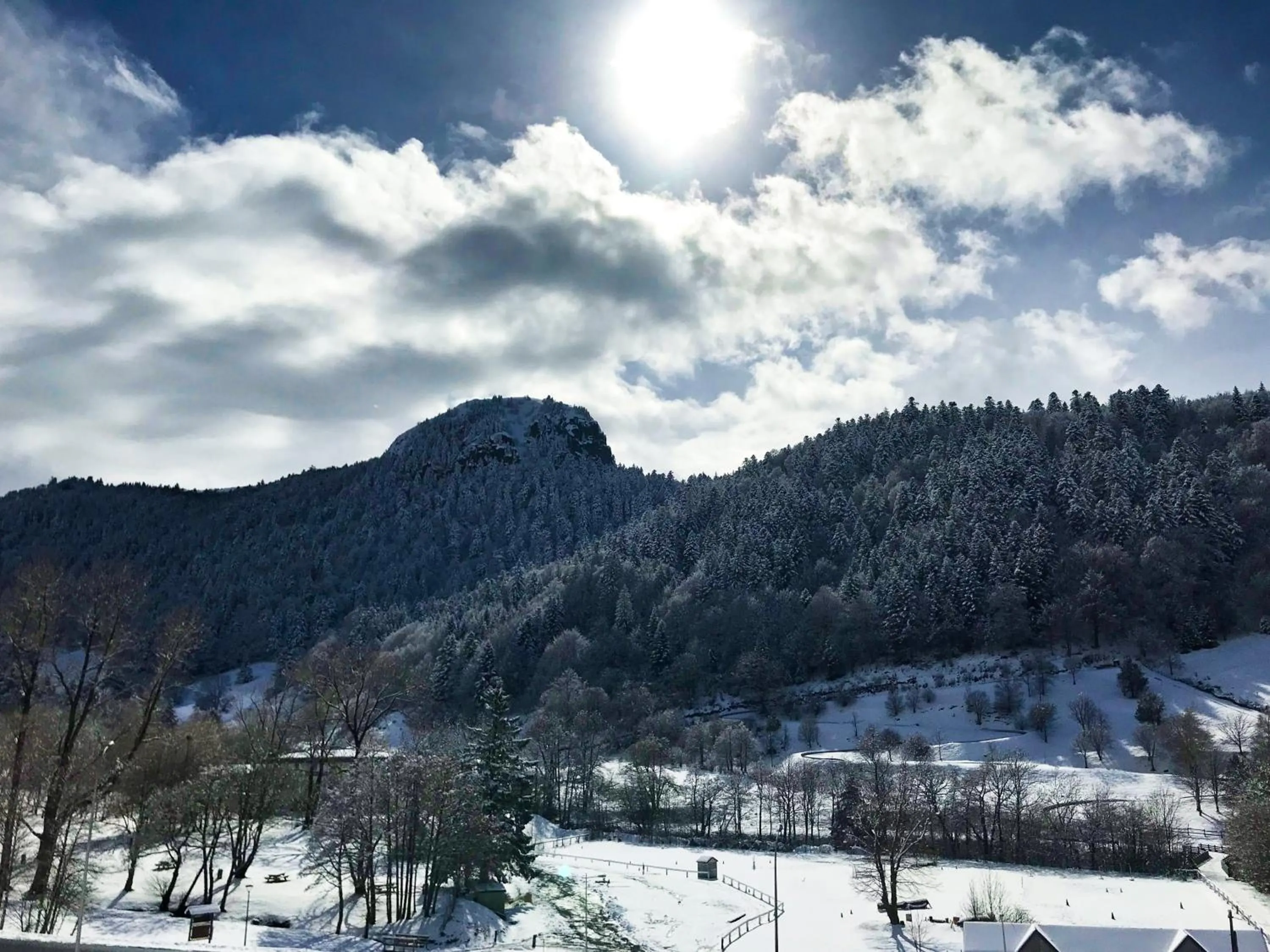 Natural landscape in Hôtel Les Mouflons