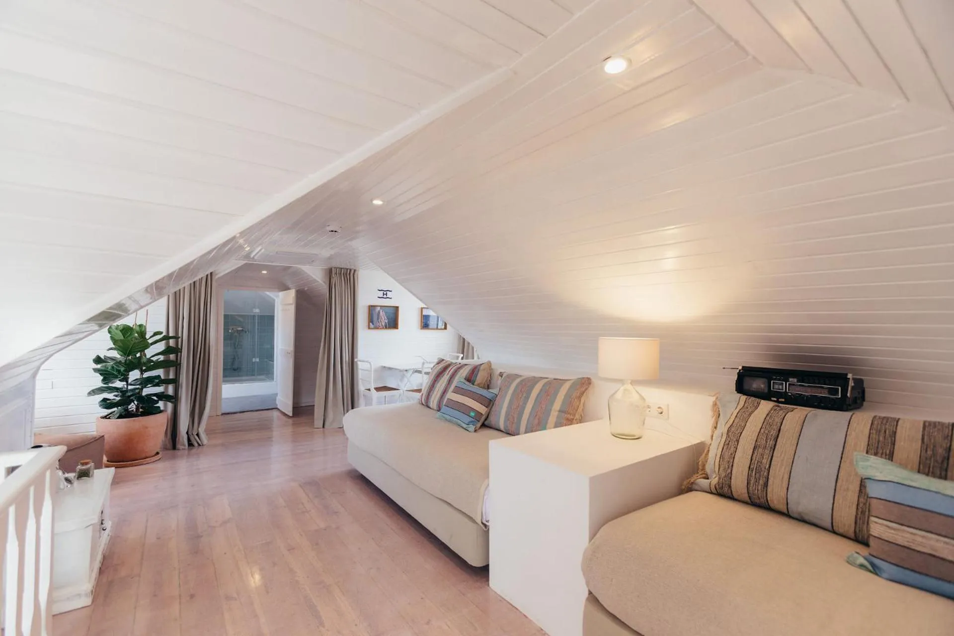 Seating area in LEGASEA - Cascais Guesthouse