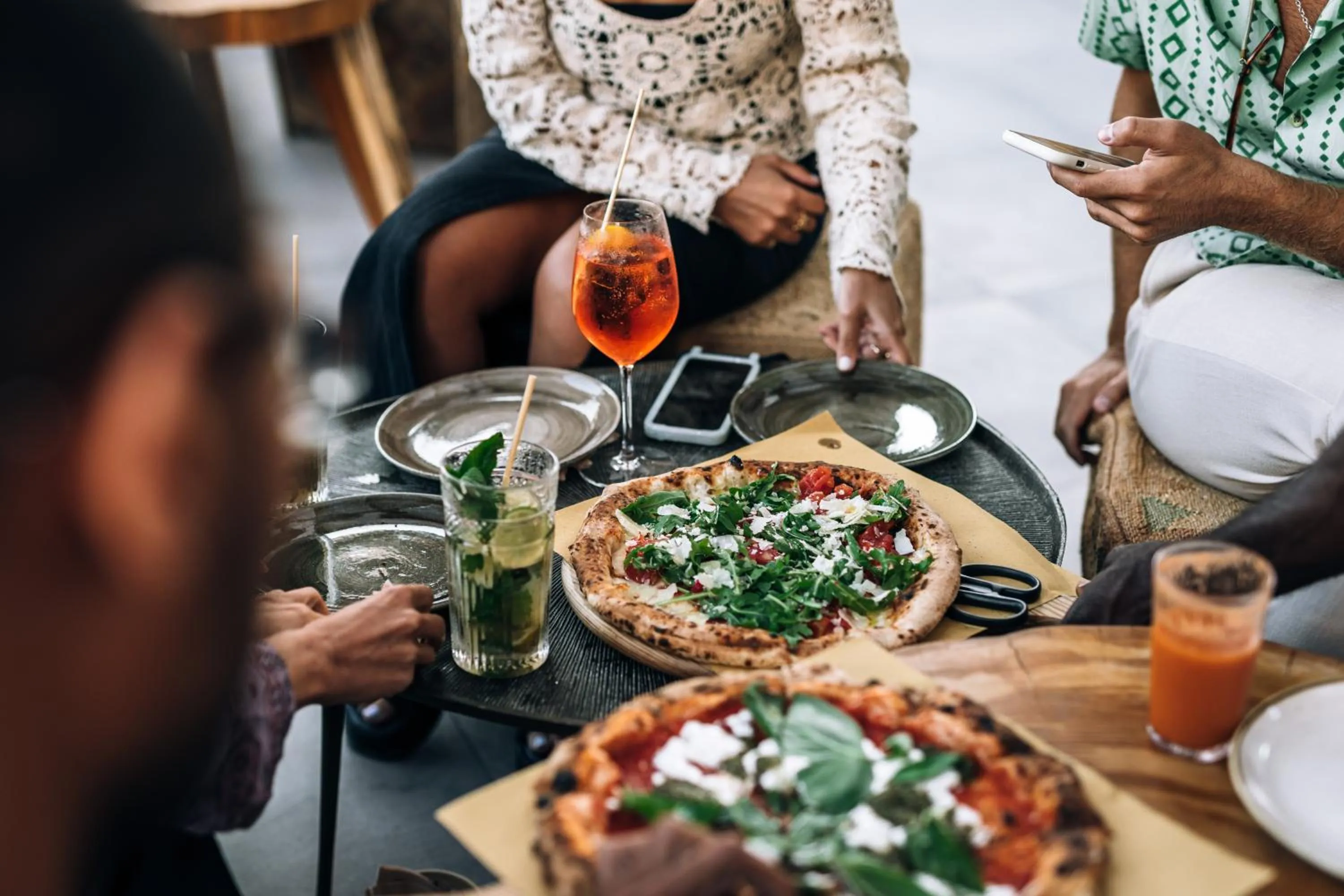 Restaurant/places to eat in LEGASEA - Cascais Guesthouse