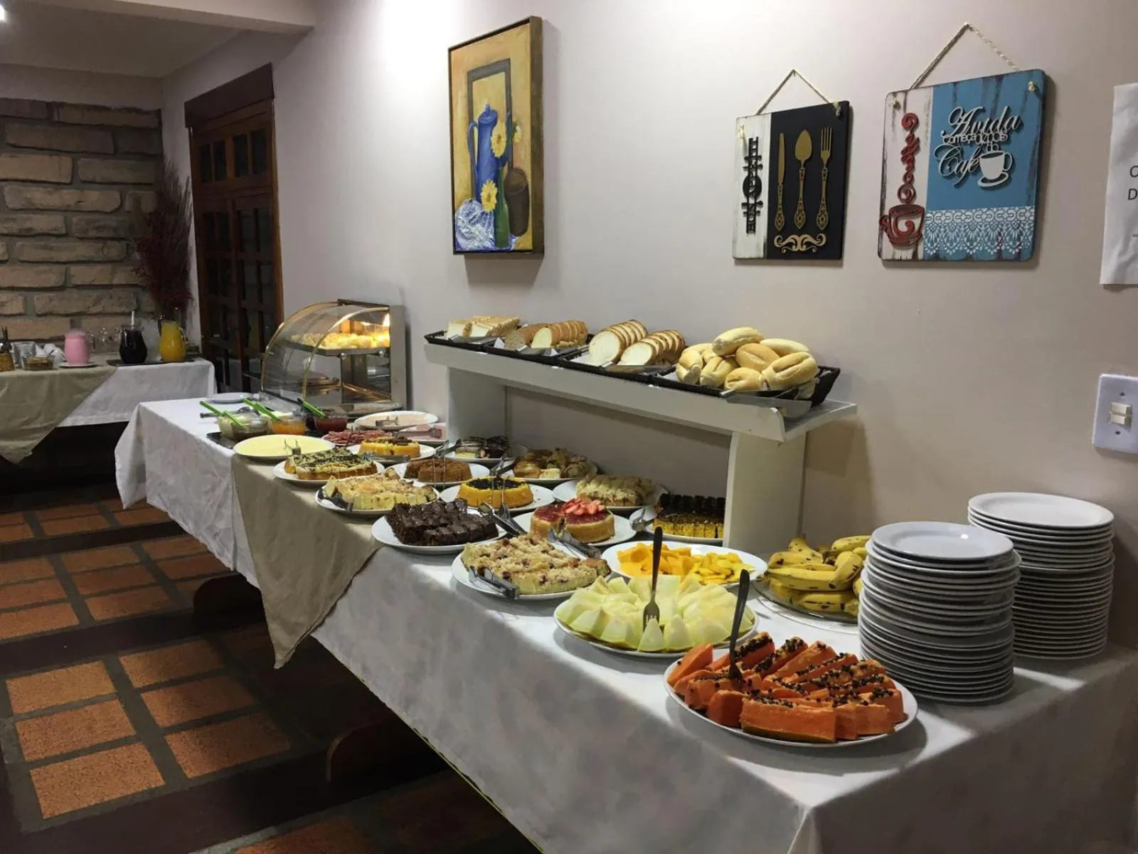 Breakfast in Hotel Villa Souza Ltda