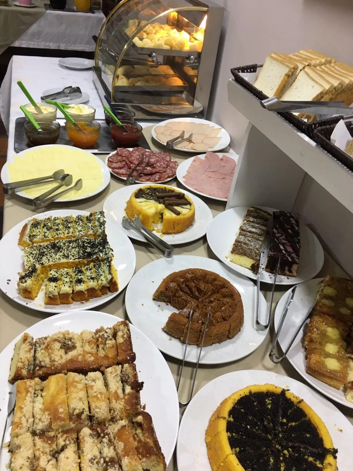 Breakfast in Hotel Villa Souza Ltda